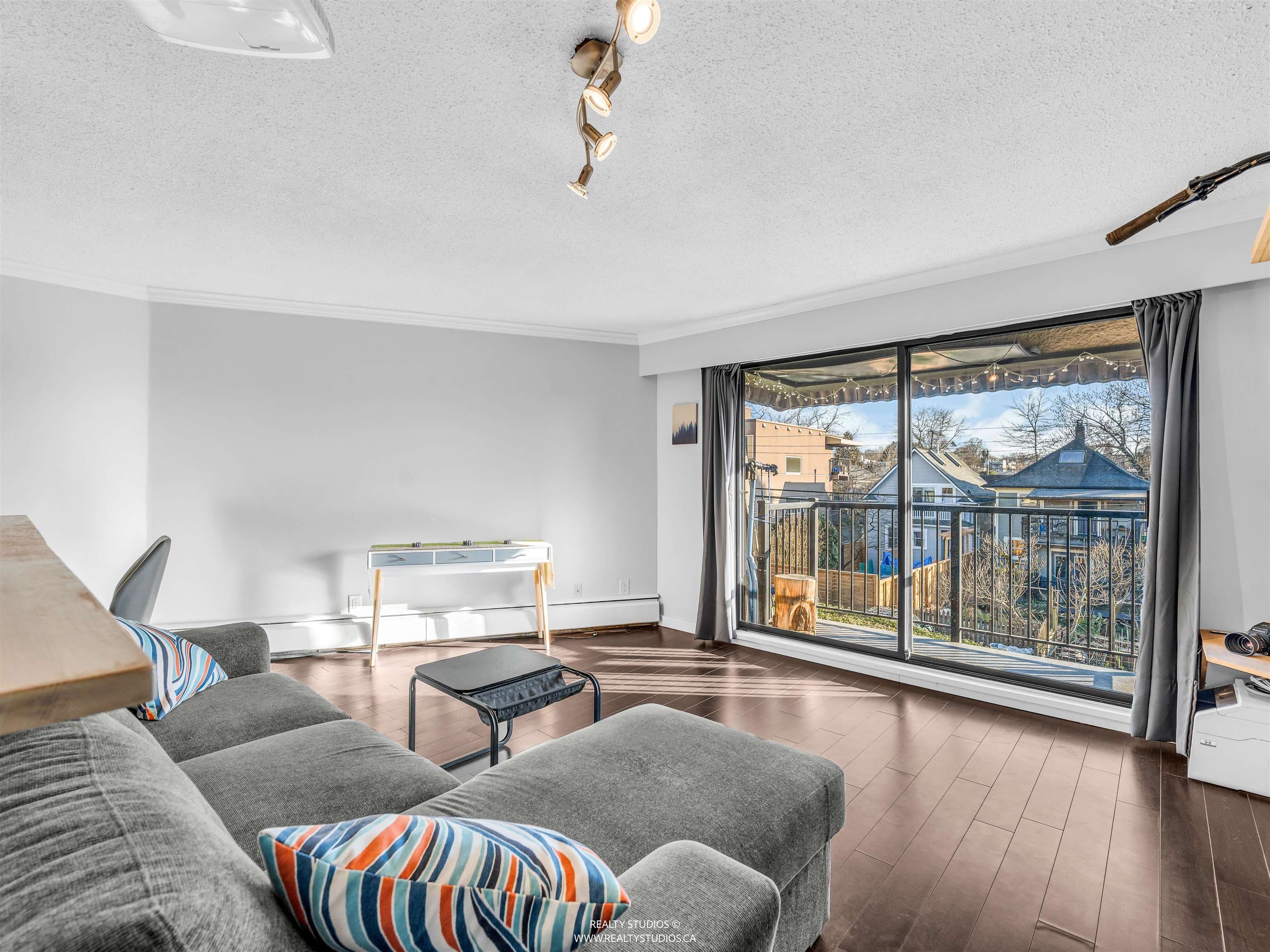 306 - 2222 Cambridge Street, Vancouver, V5L 1E6 — photo 5