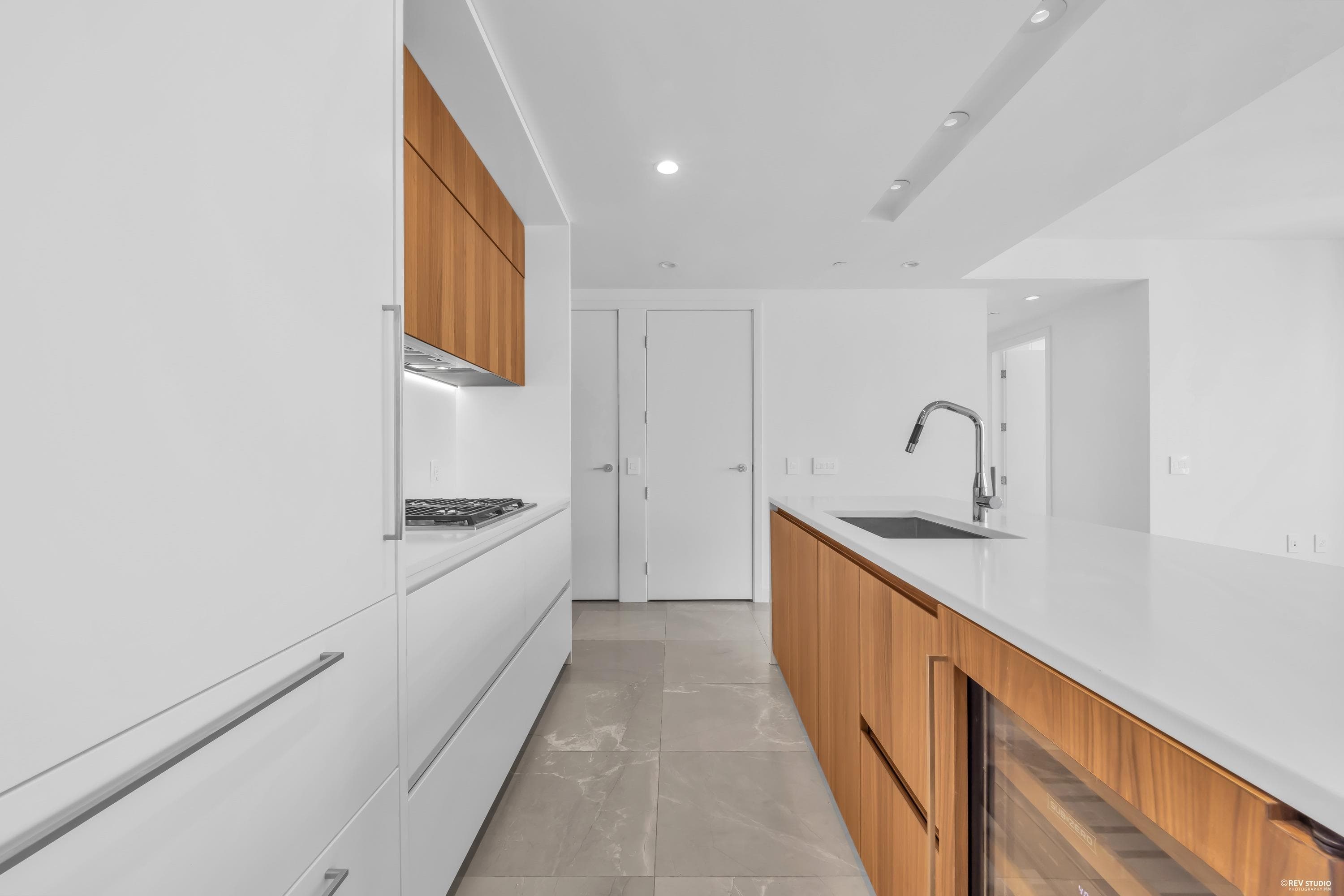 2005 - 885 Cambie Street, Vancouver, V6B 0R6 — photo 4