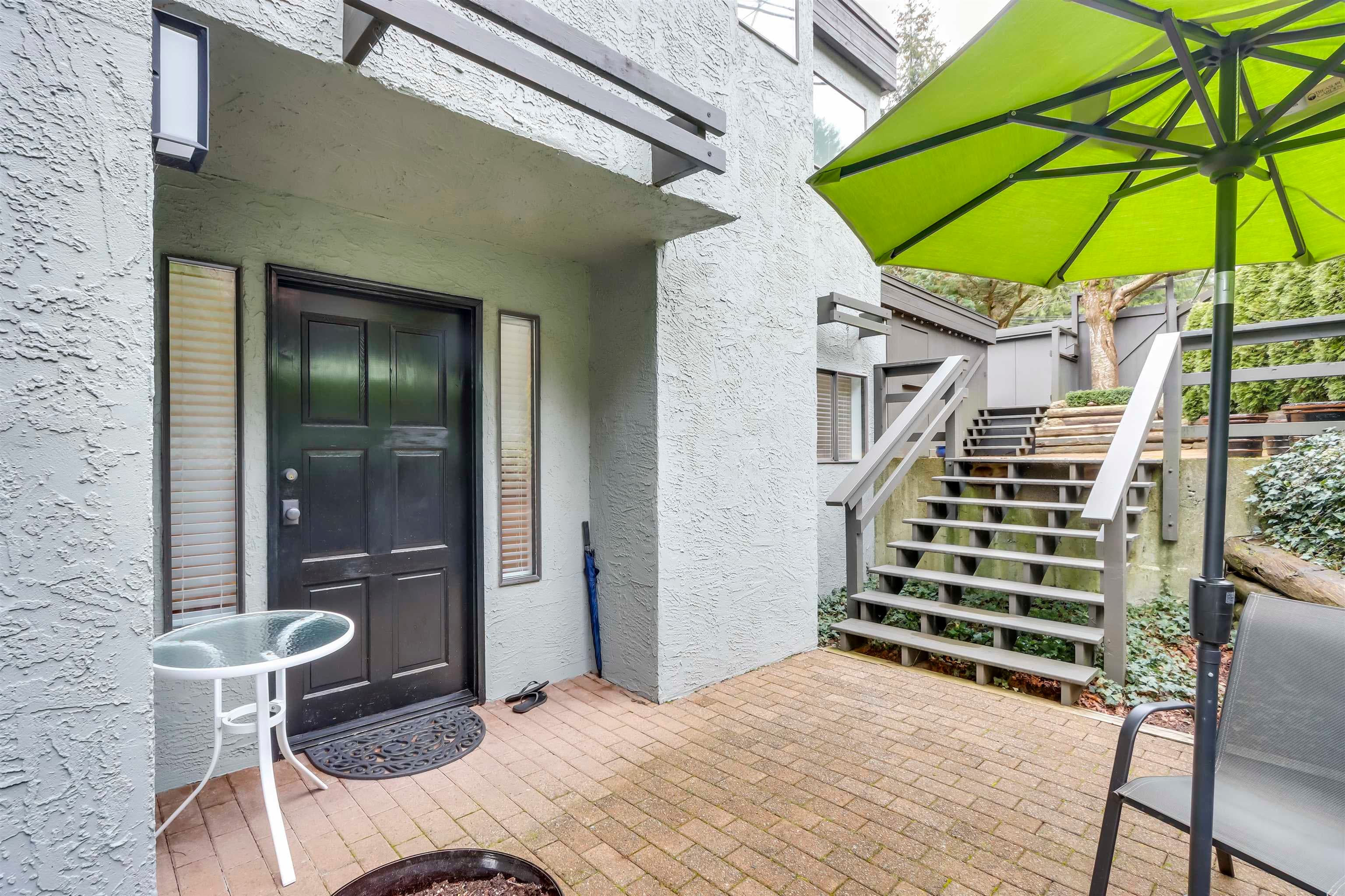 6590 Nelson Avenue, West Vancouver, V7W 2A9 — photo 2