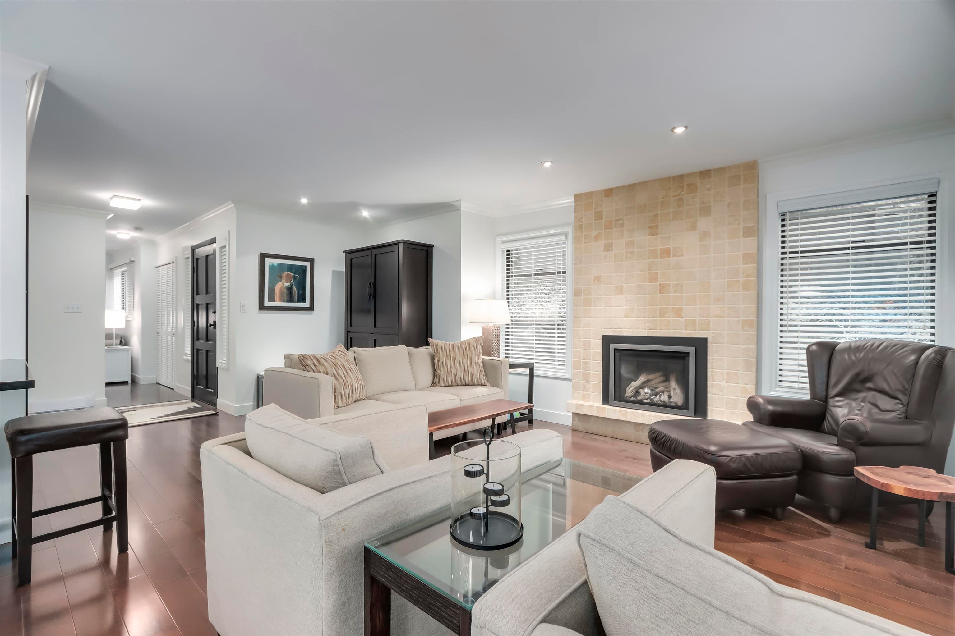 6590 Nelson Avenue, West Vancouver, V7W 2A9 — photo 3