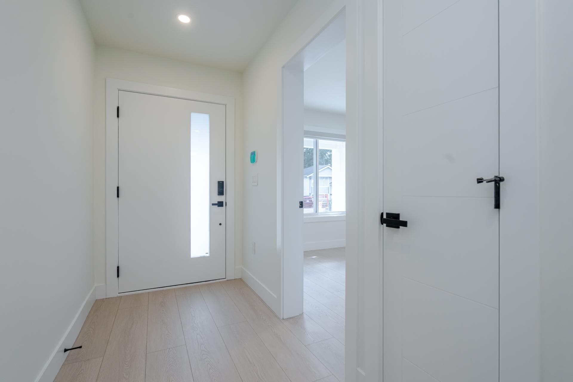 101 - 10063 127b Street, Surrey, V3V 5M4 — photo 2