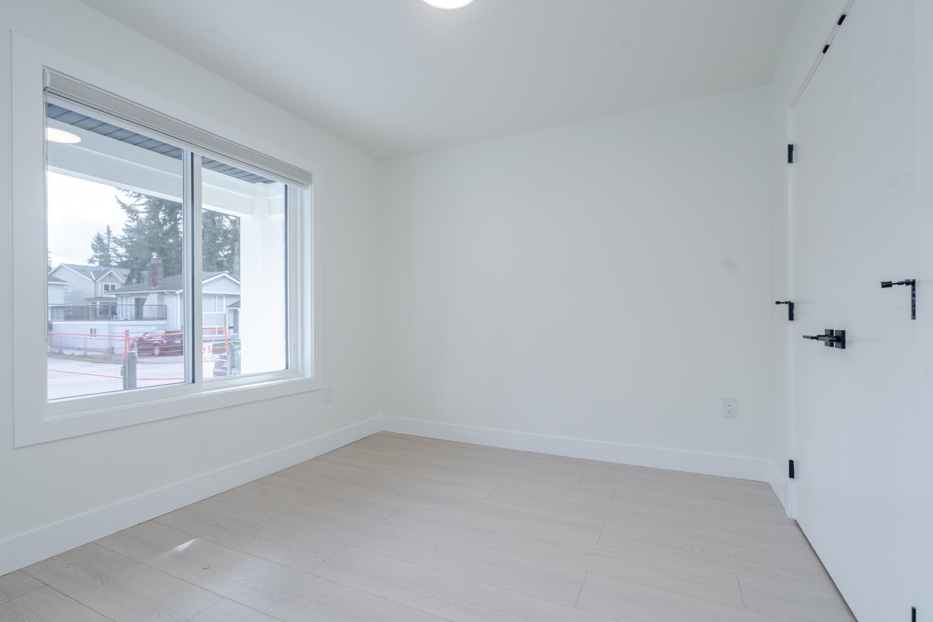101 - 10063 127b Street, Surrey, V3V 5M4 — photo 4