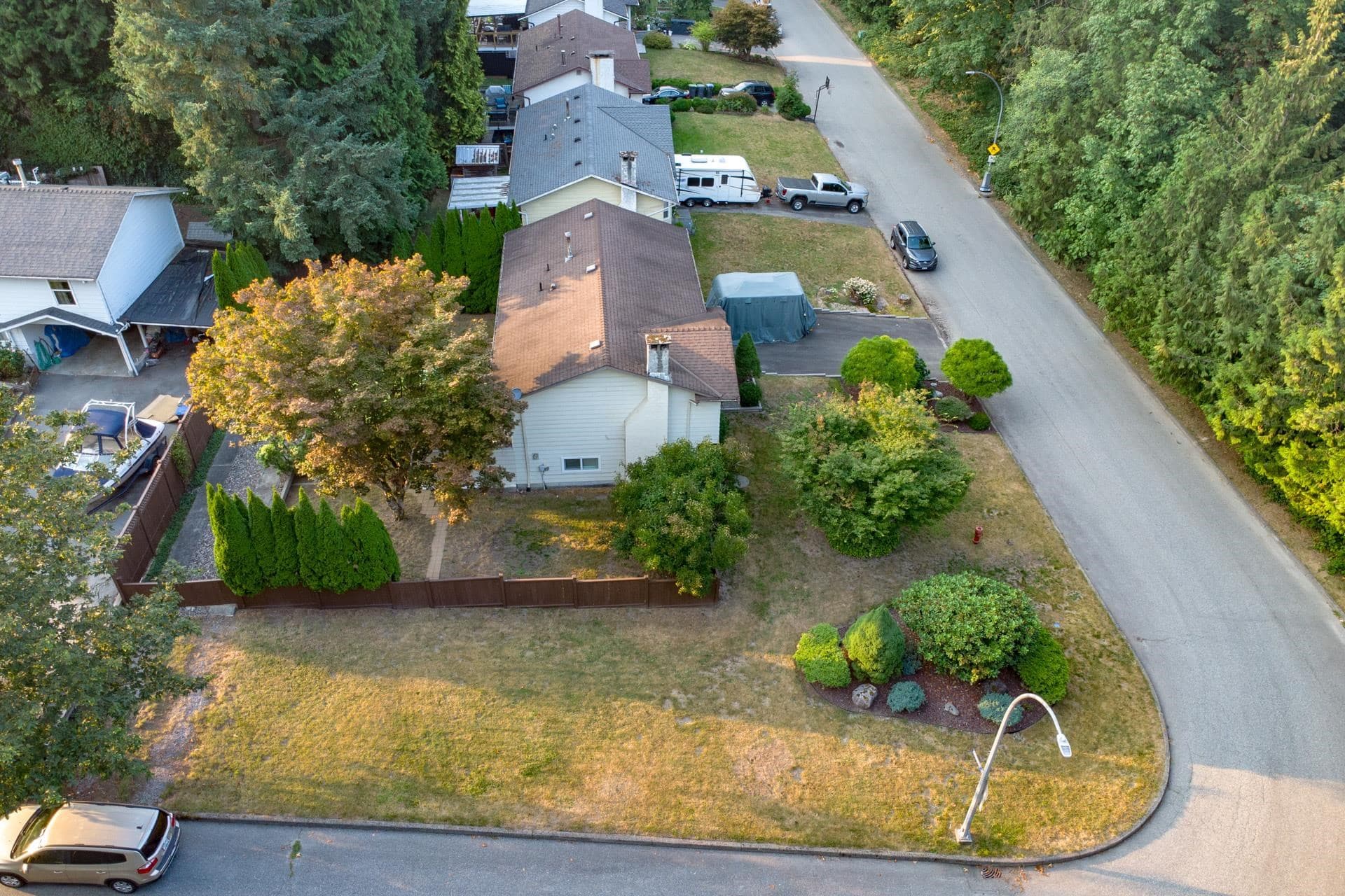 1614 Connaught Drive, Port Coquitlam, V3C 4G8 — photo 4