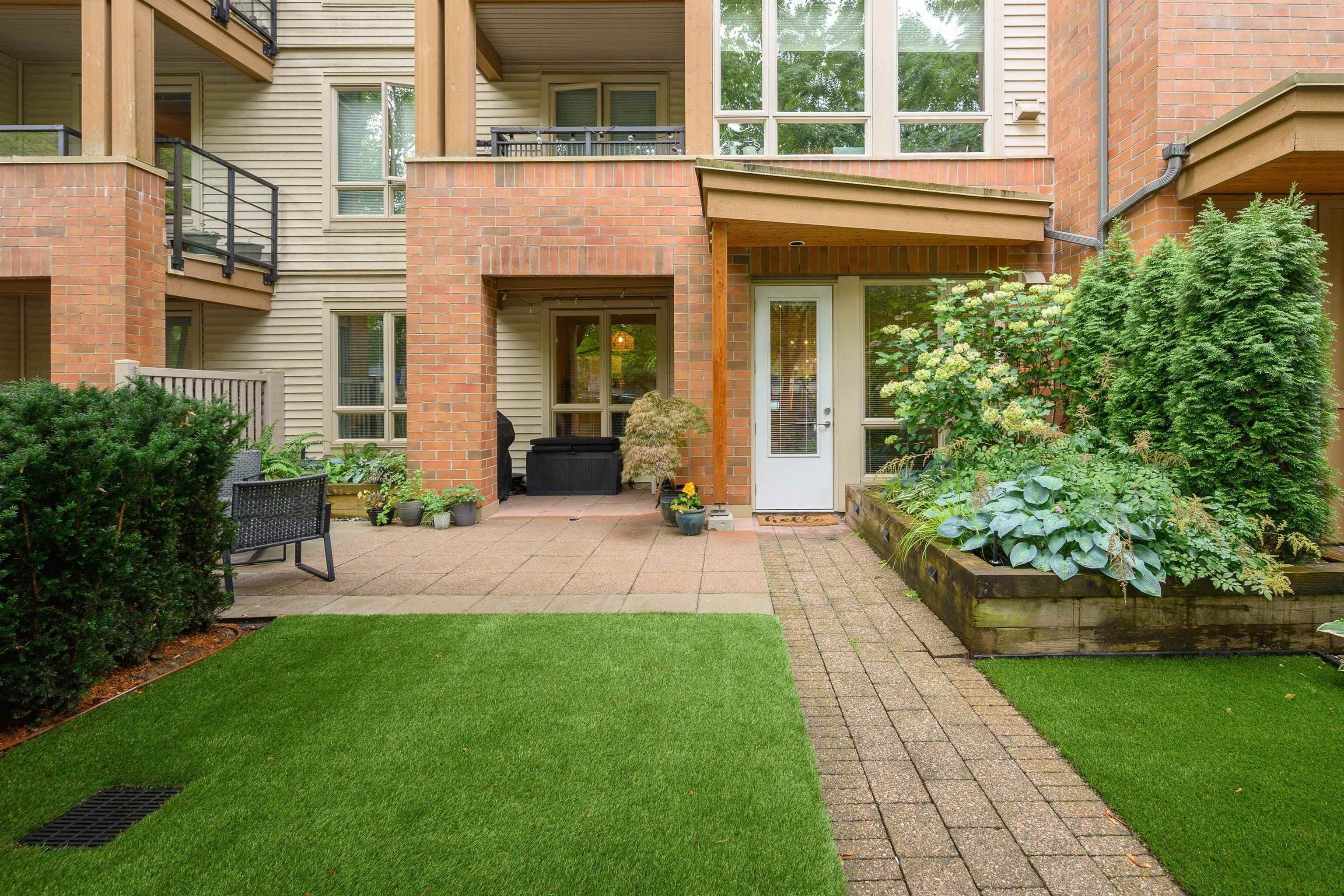 112 - 2601 Whiteley Court, North Vancouver, V7J 2R7 — photo 3