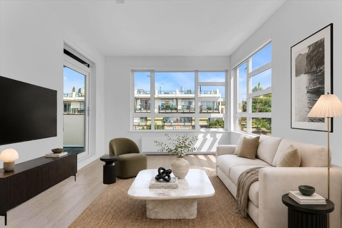 315 - 711 W 14th Street, North Vancouver, V7M 3E8 — photo 1