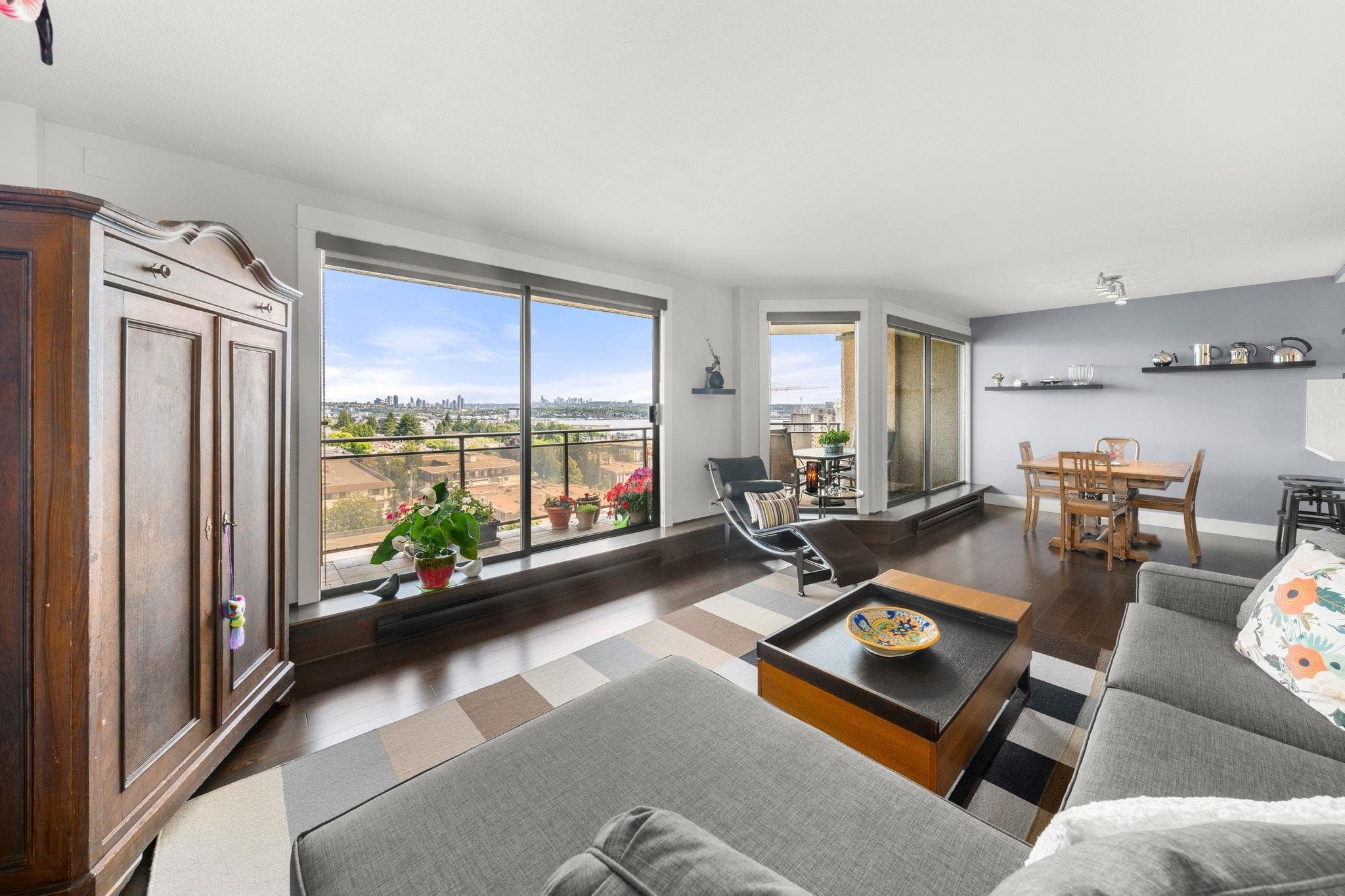 1101 - 444 Lonsdale Avenue, North Vancouver, V7M 3H5 — photo 3