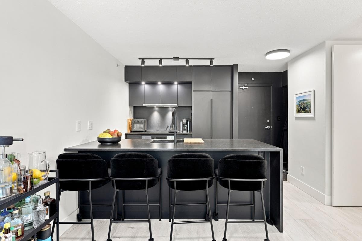 212 - 1082 Seymour Street, Vancouver, V6B 1X9 — photo 4