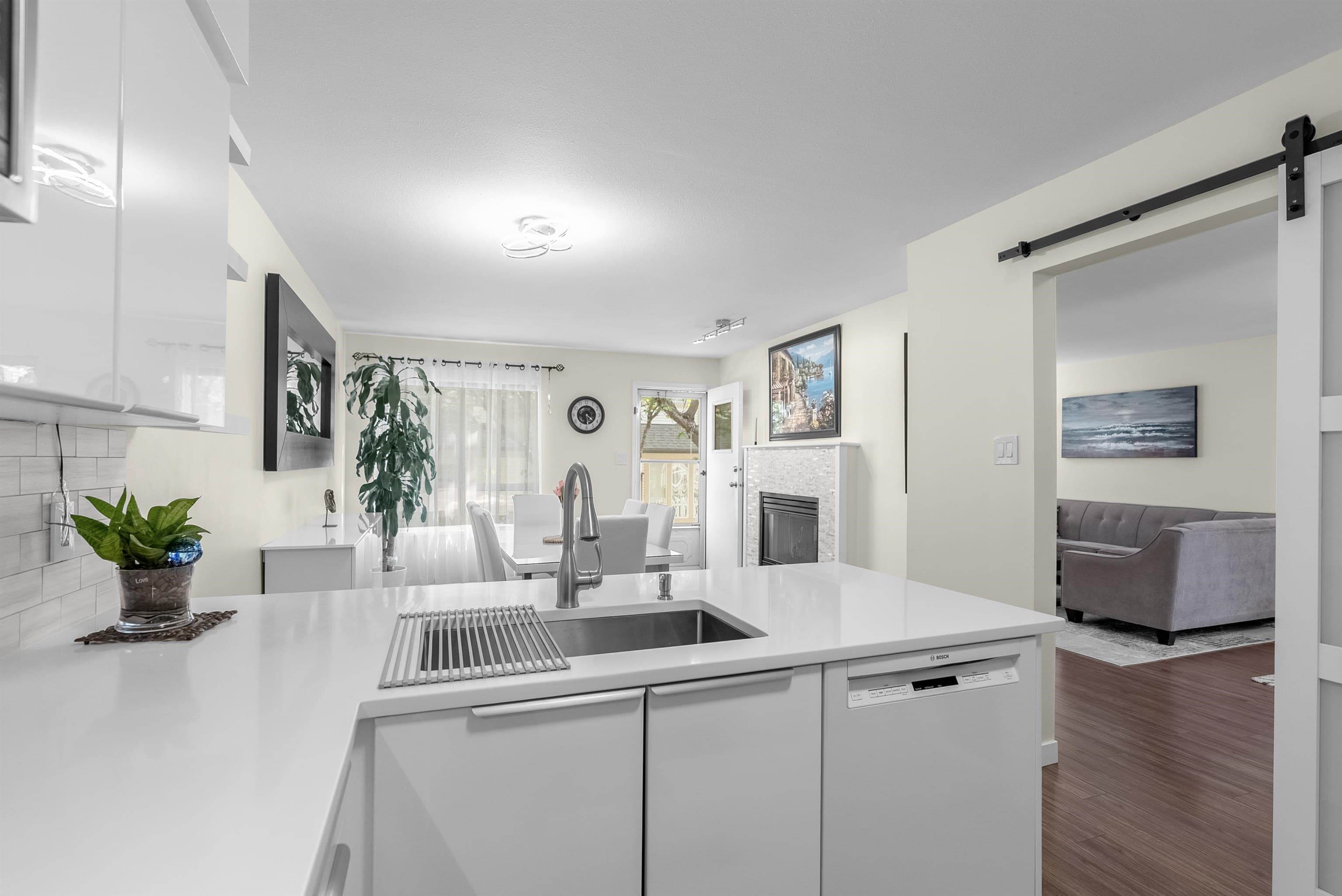 13 - 16318 82 Avenue, Surrey, V4N 0N9 — photo 1