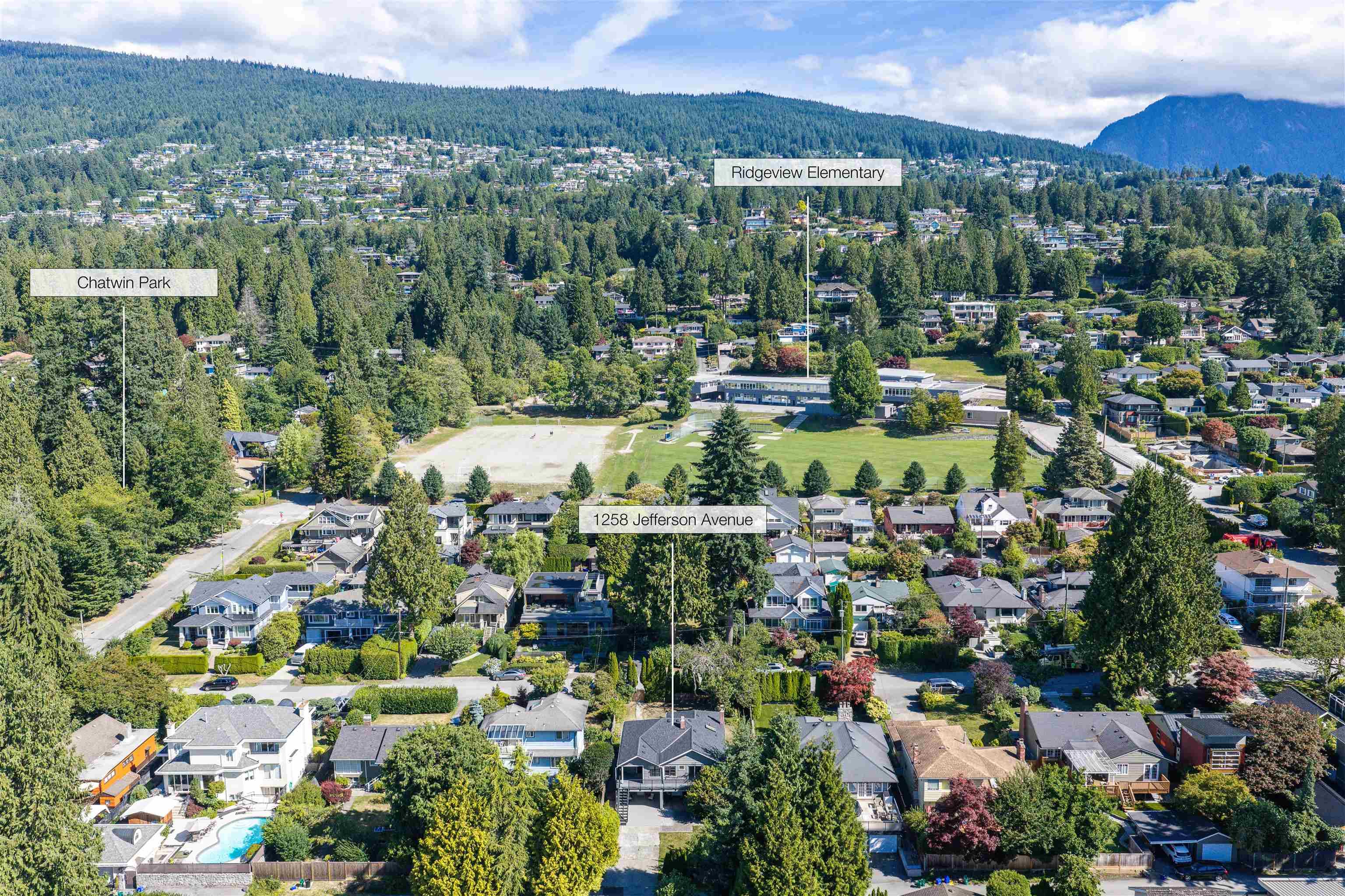 1258 Jefferson Avenue, West Vancouver, V7T 2B1 — photo 2