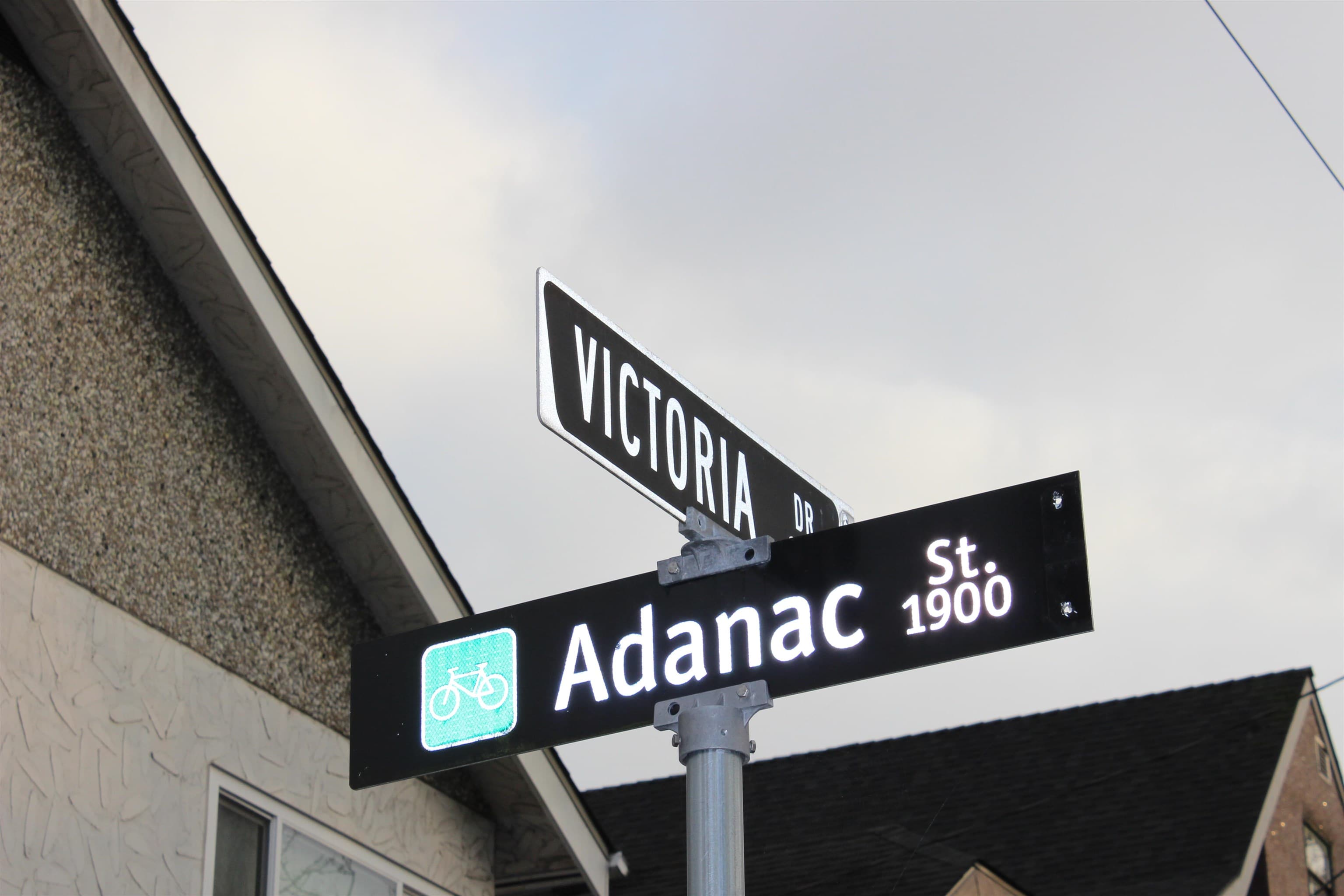 1925 Adanac Street, Vancouver, V5L 2E5 — photo 2