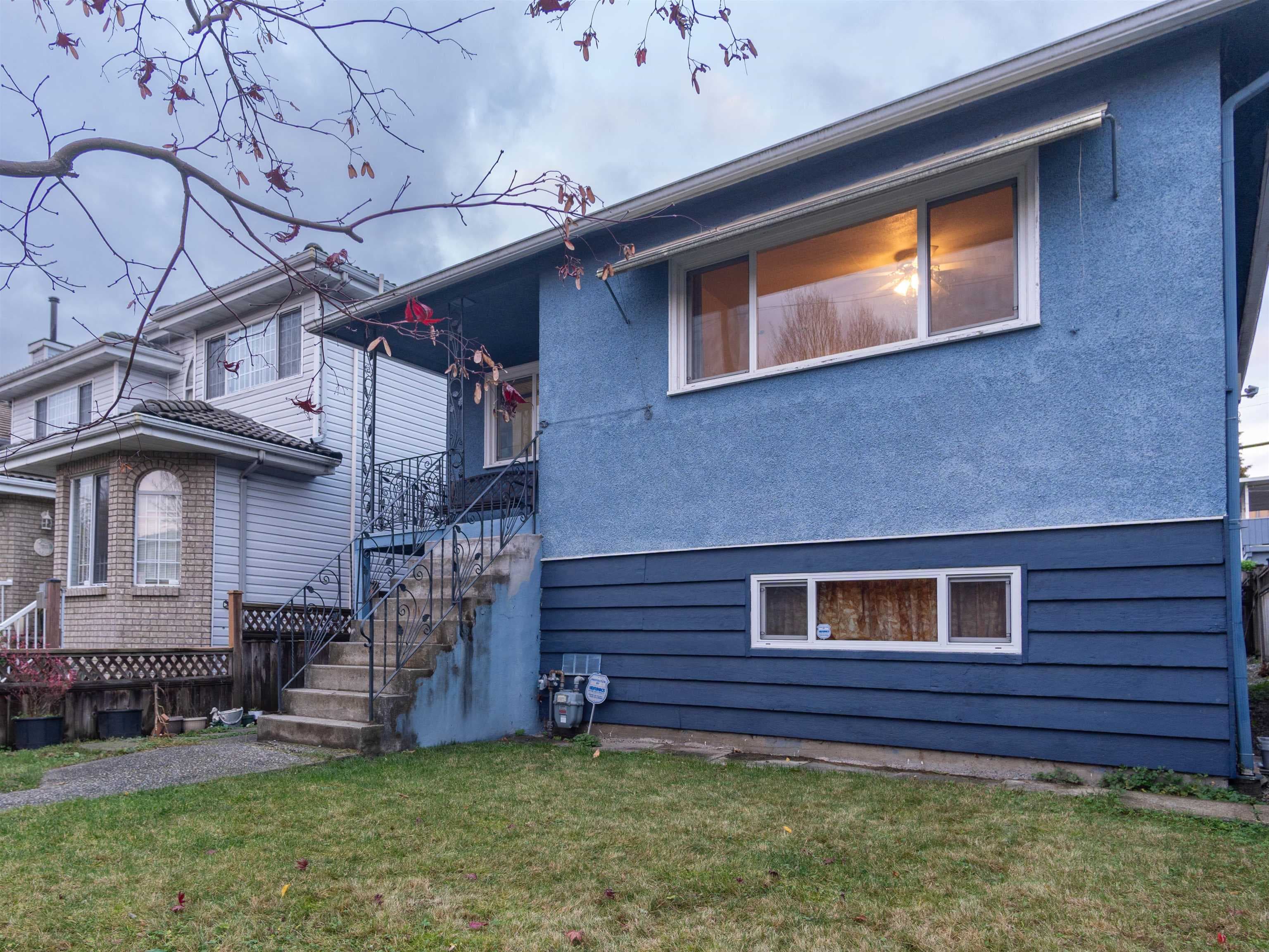 4458 Skeena Street, Vancouver, V5R 2L9 — photo 2
