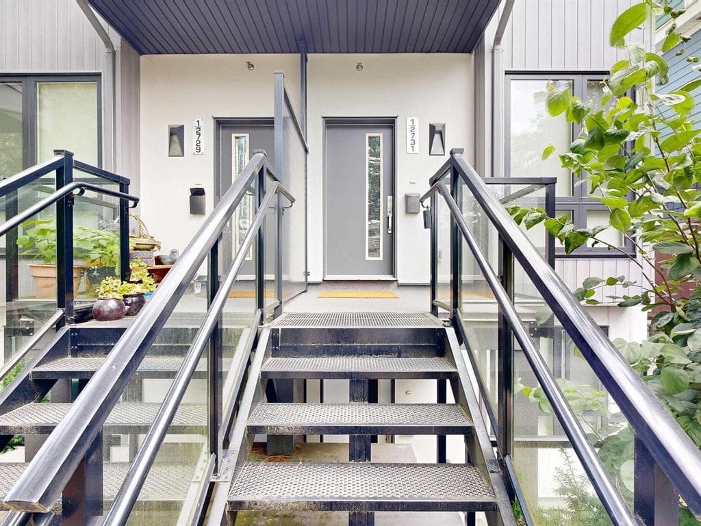2731 Duke St, Vancouver, V5R 4S8 — photo 2