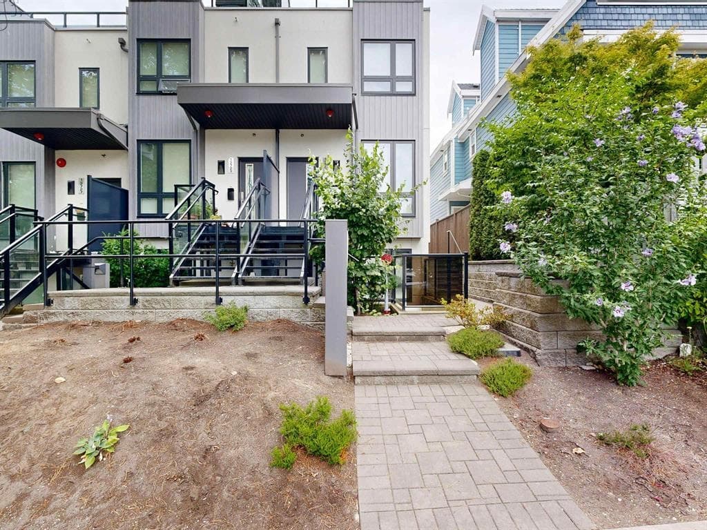2731 Duke St, Vancouver