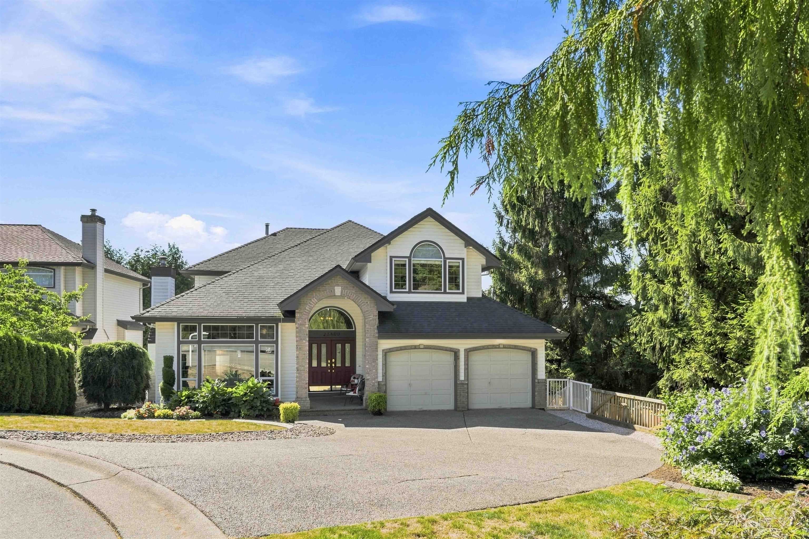 23500 109 Avenue, Maple Ridge, V2W 1A8 — photo 1
