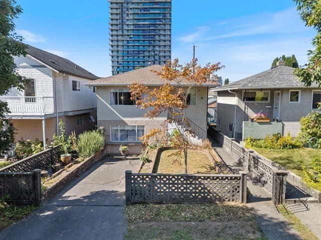 5131 Ann Street Street, Vancouver