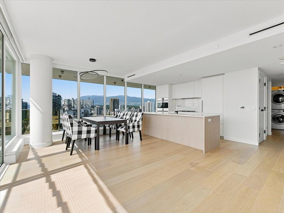 1102 - 1180 Broughton Street, Vancouver, V6G 2B1 — photo 4