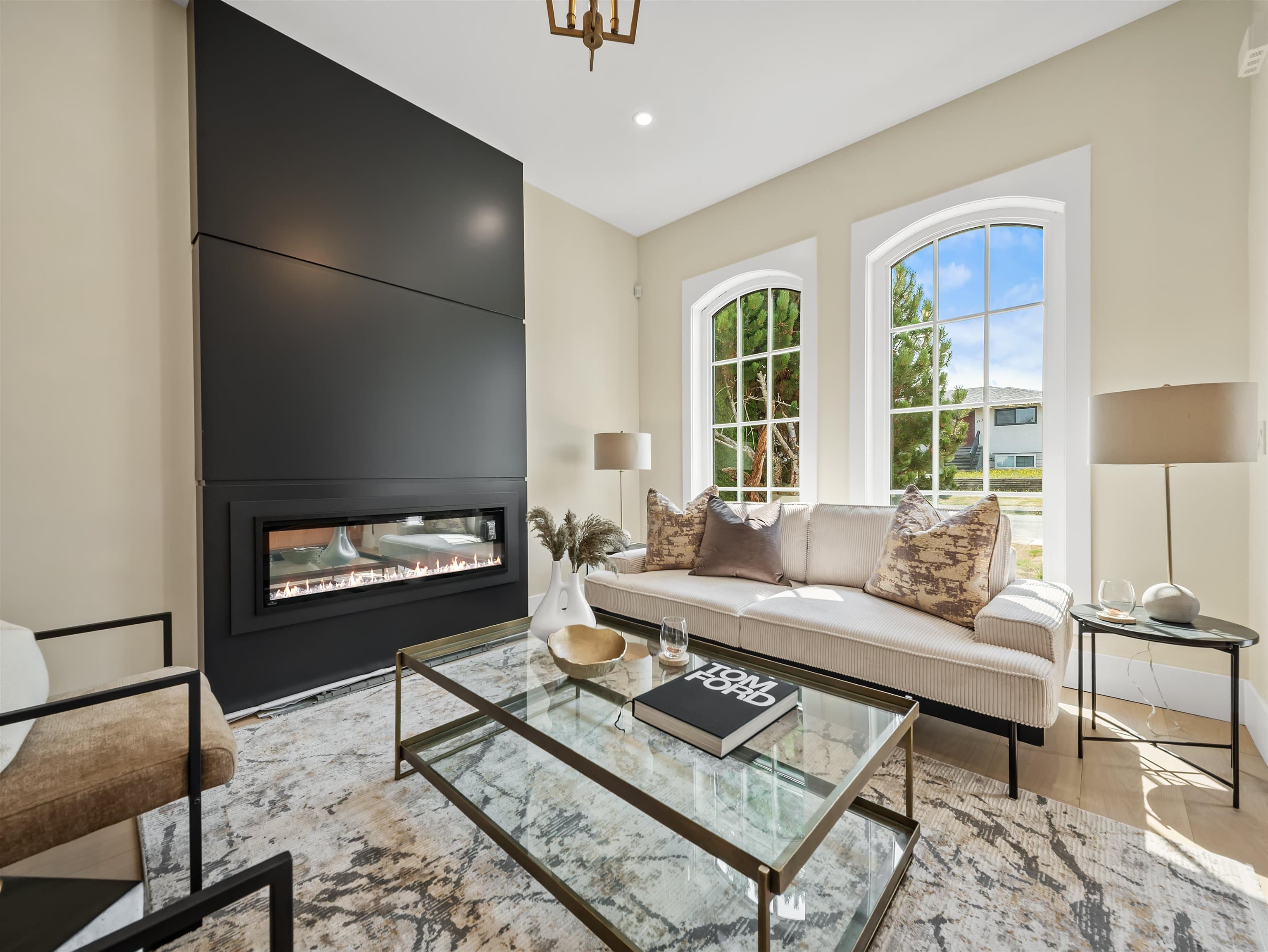 2 - 3737 Forest Street, Burnaby, V5G 1W5 — photo 3