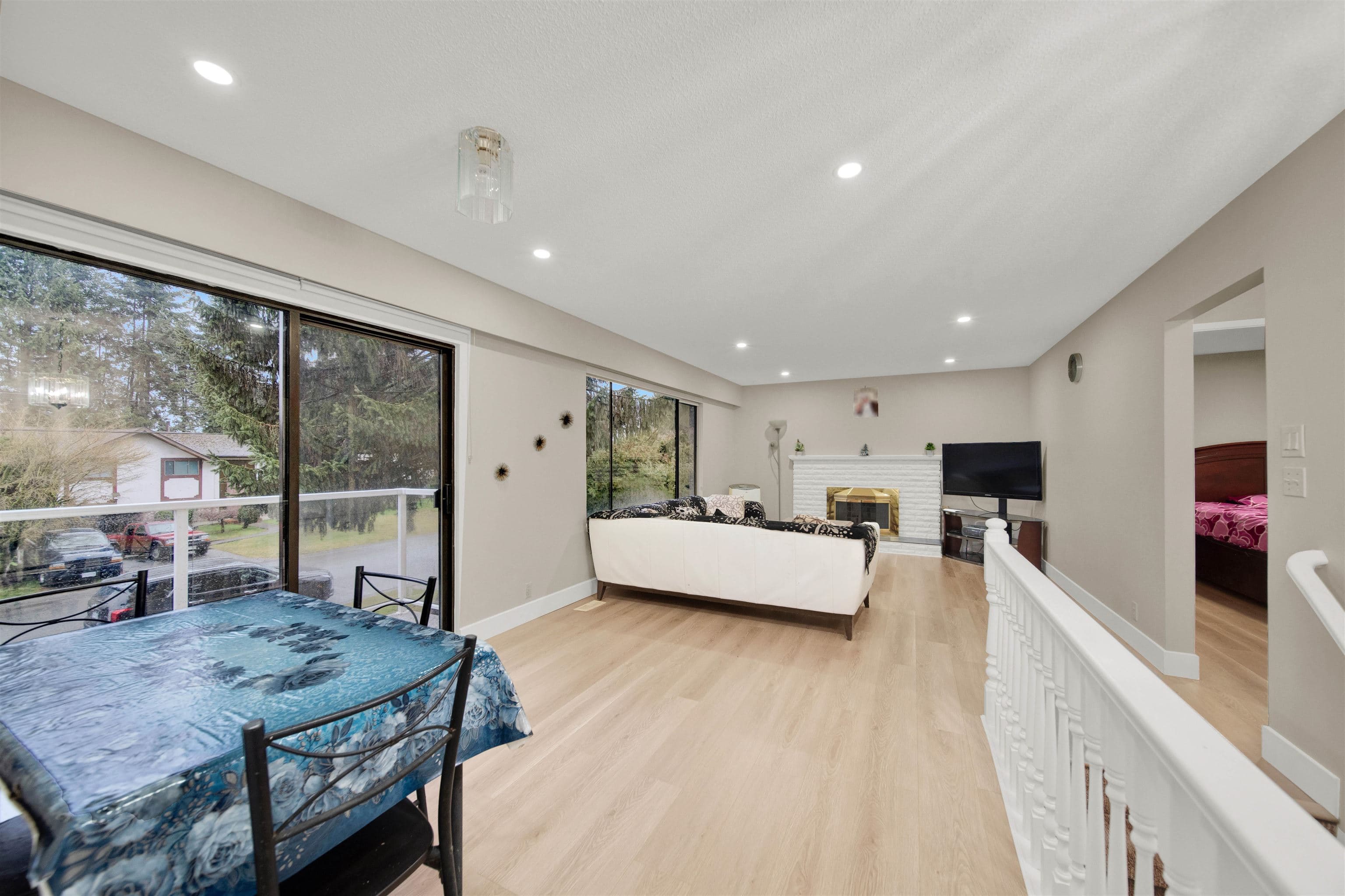 11715 83a Avenue, Delta, V4C 2J9 — photo 4