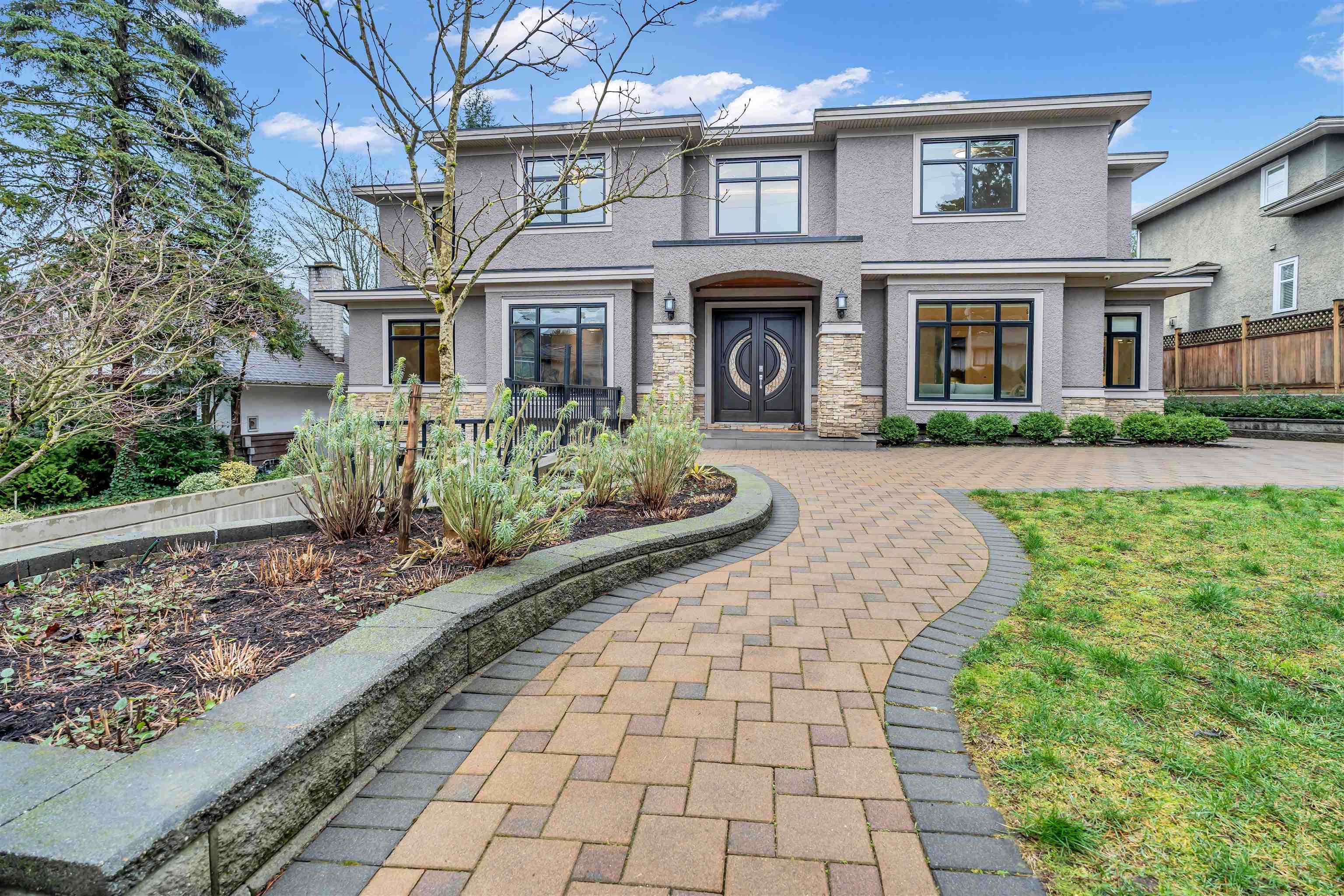 8168 Hunter Street, Burnaby, V5A 2B9 — photo 1