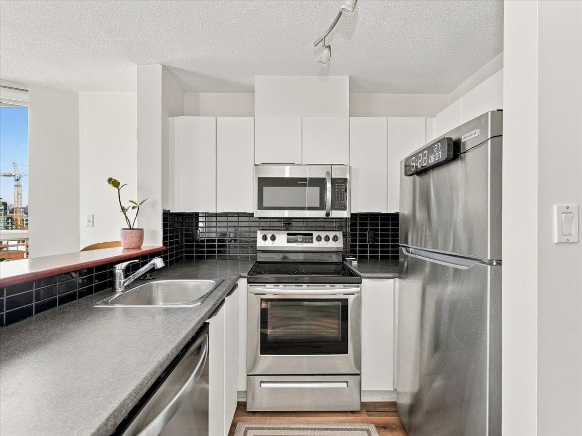 1507 - 1003 Pacific Street, Vancouver, V6E 4P2 — photo 3