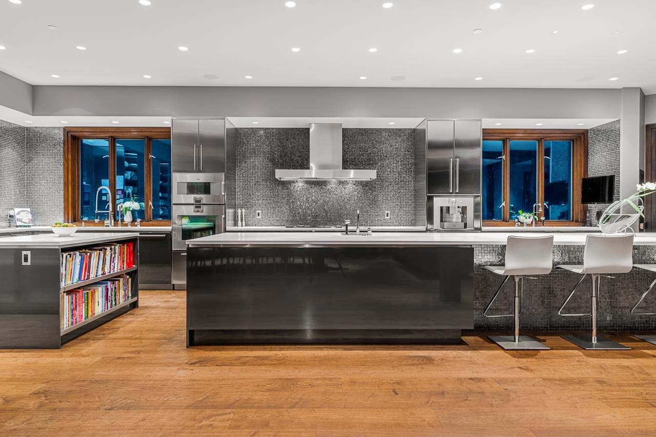 2870 SW Marine Drive, Vancouver, V6N 3X9 — photo 5