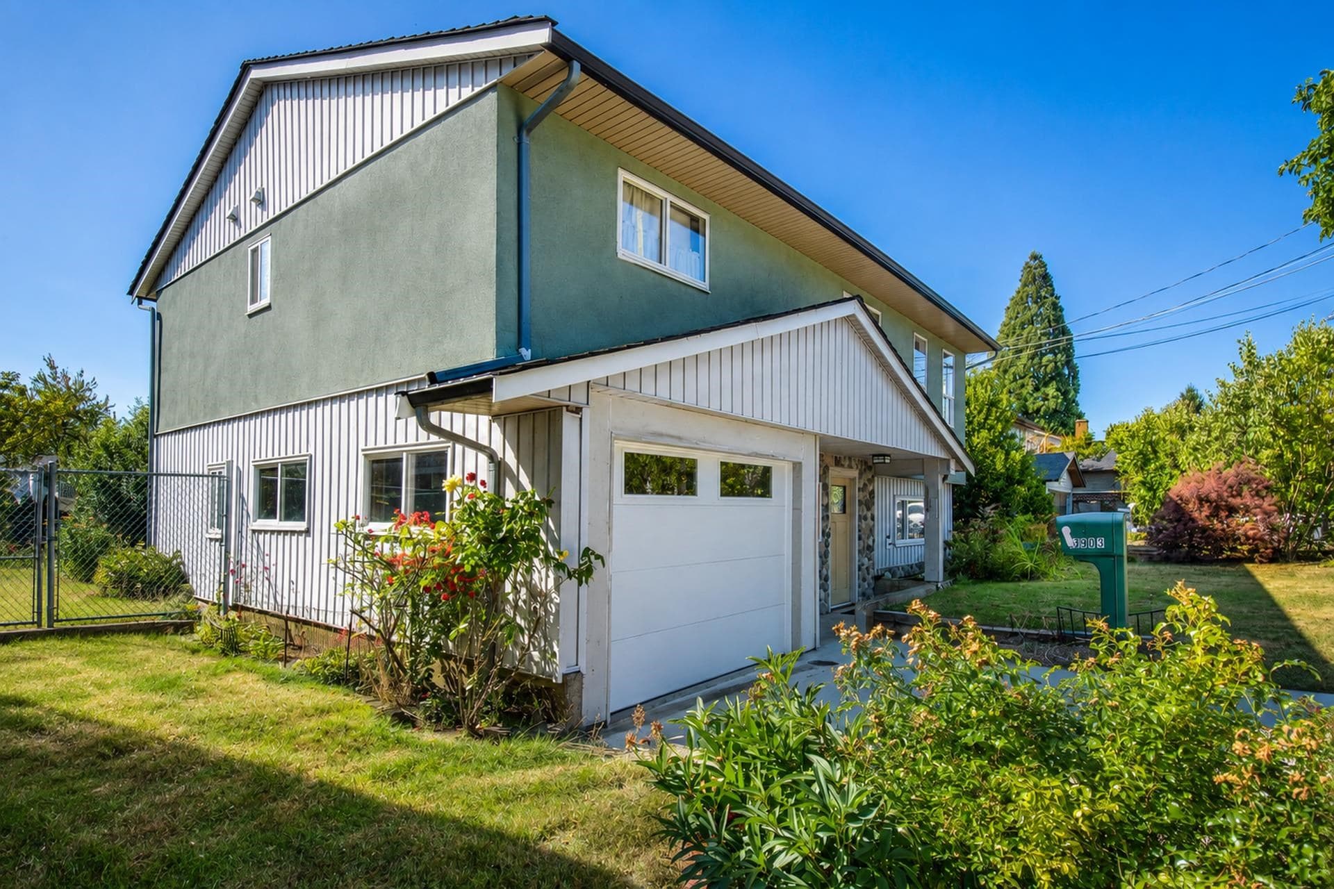 5903 184 Street, Surrey, V3S 4N2 — photo 3