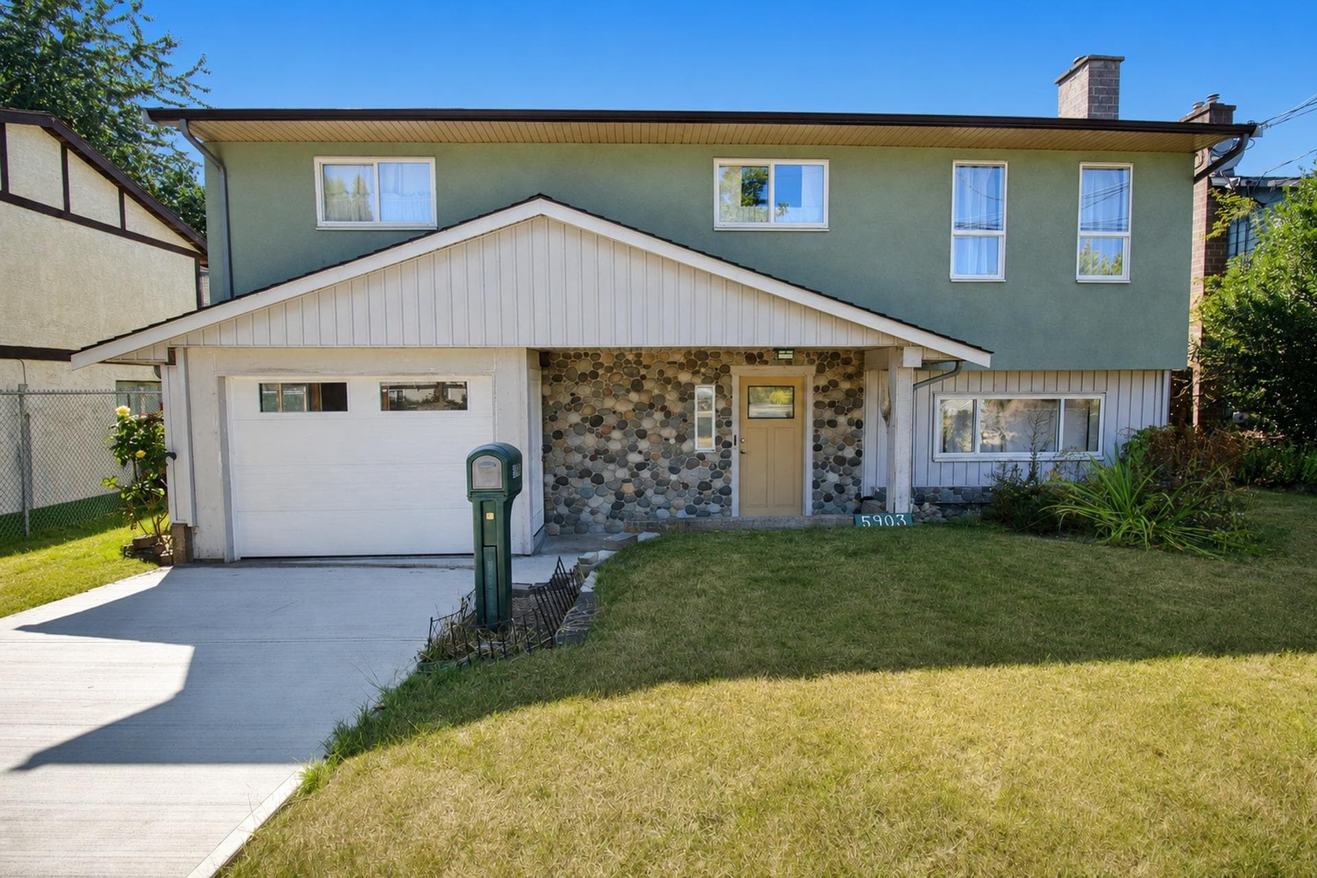 5903 184 Street, Surrey, V3S 4N2 — photo 1