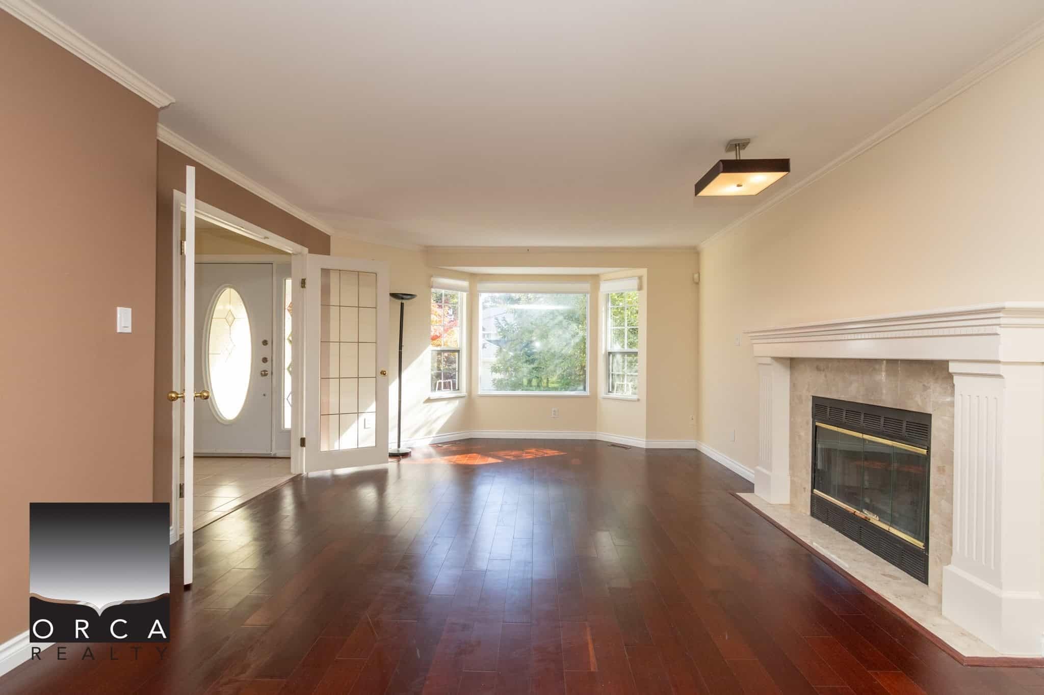3015 Griffin Place, North Vancouver, V7R 4W9 — photo 4