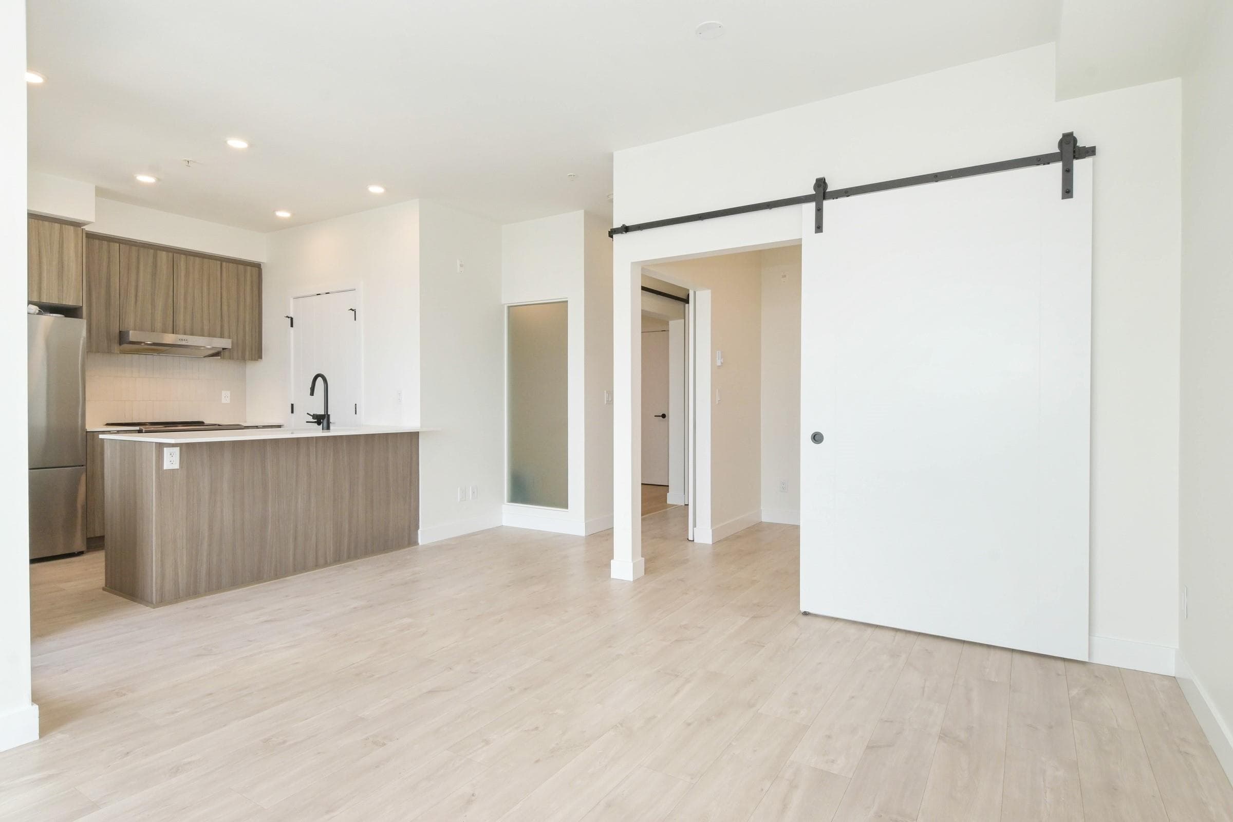 313 - 32838 Landeau Place, Abbotsford, V2S 0M6 — photo 5
