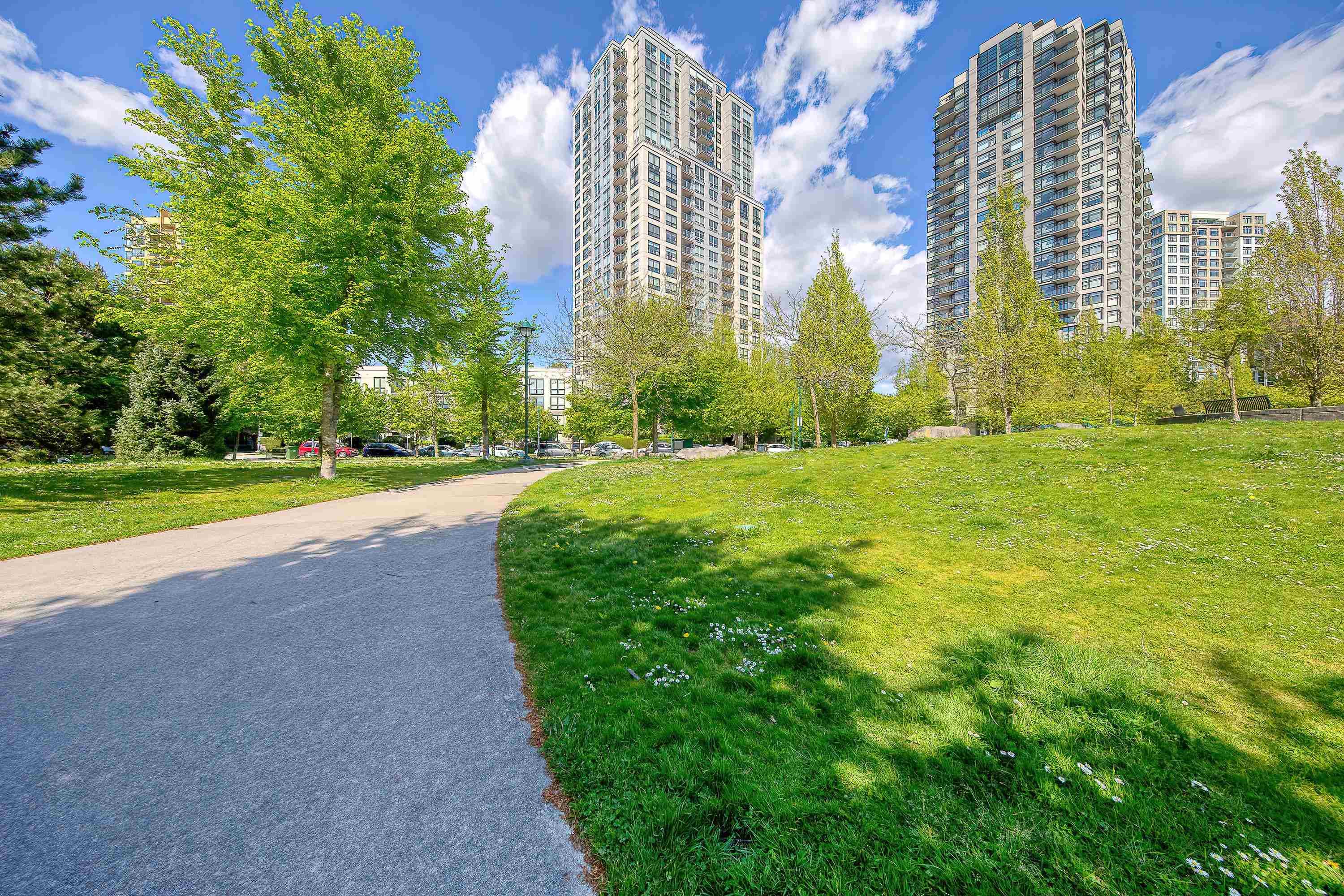 2009 - 5380 Oben Street, Vancouver, V5R 6H7 — photo 2