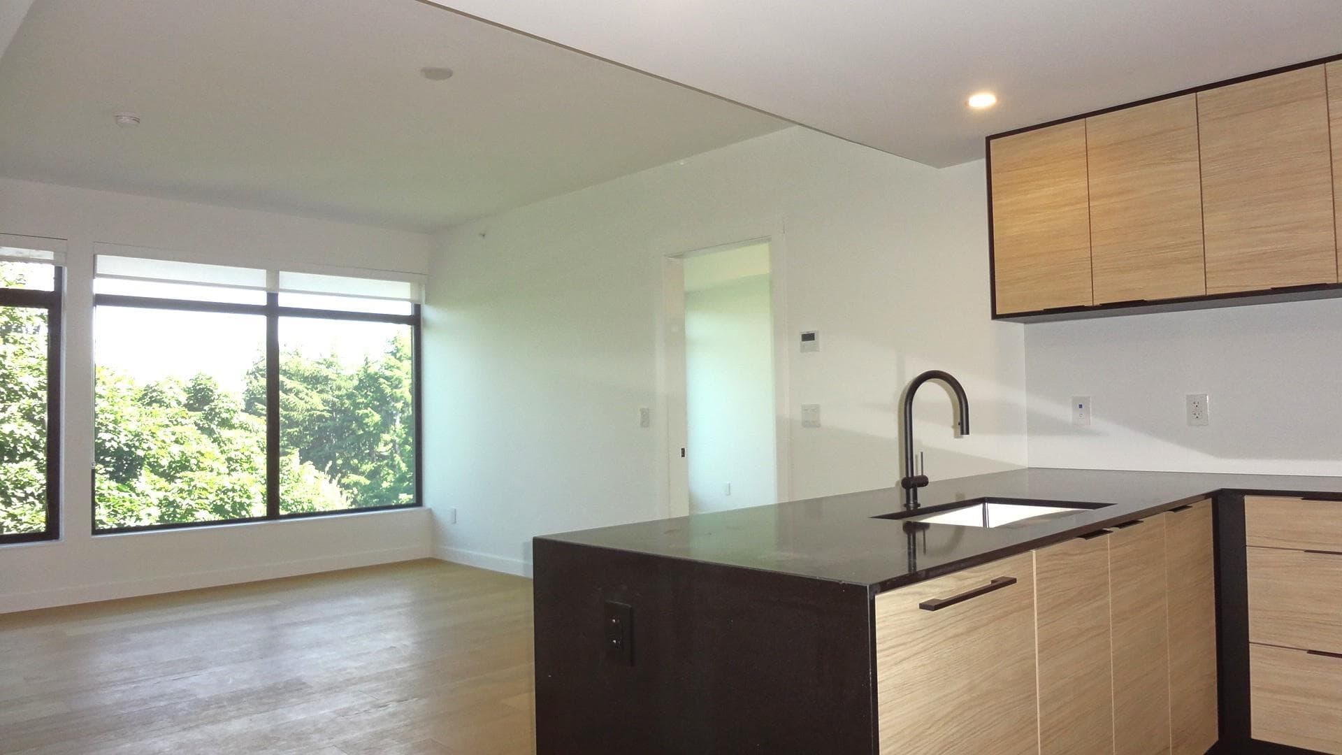 500 - 6485 Manitoba Street, Vancouver, V5Y 0P7 — photo 3