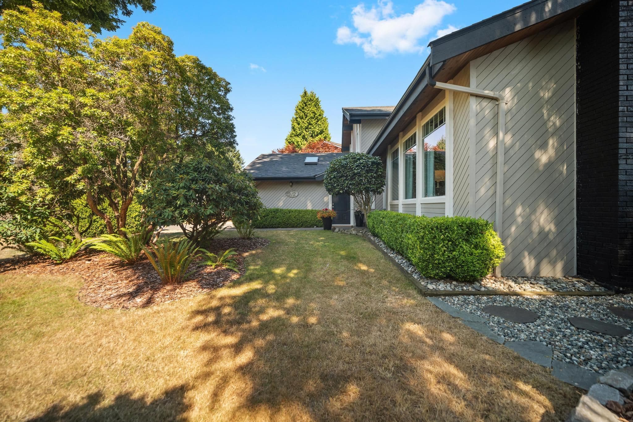 14756 16a Avenue, Surrey, V4A 5M7 — photo 4