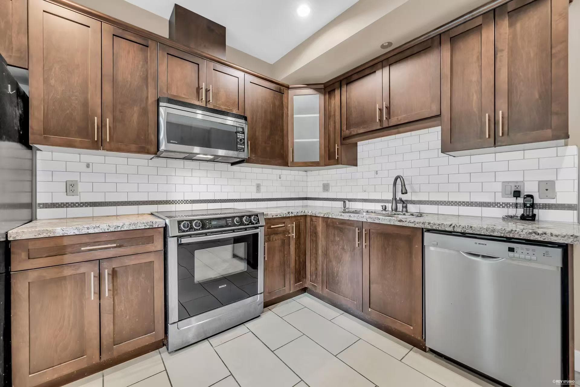 15933 86a Ave, Surrey, V4N 5P7 — photo 5