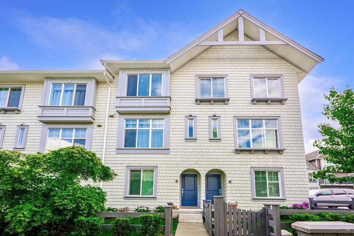 39 - 8168 136a Street, Surrey, V3W 2Z6 — photo 1