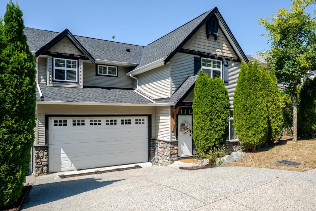 3379 Goldstream Drive, Abbotsford, V3G 3B7 — photo 1