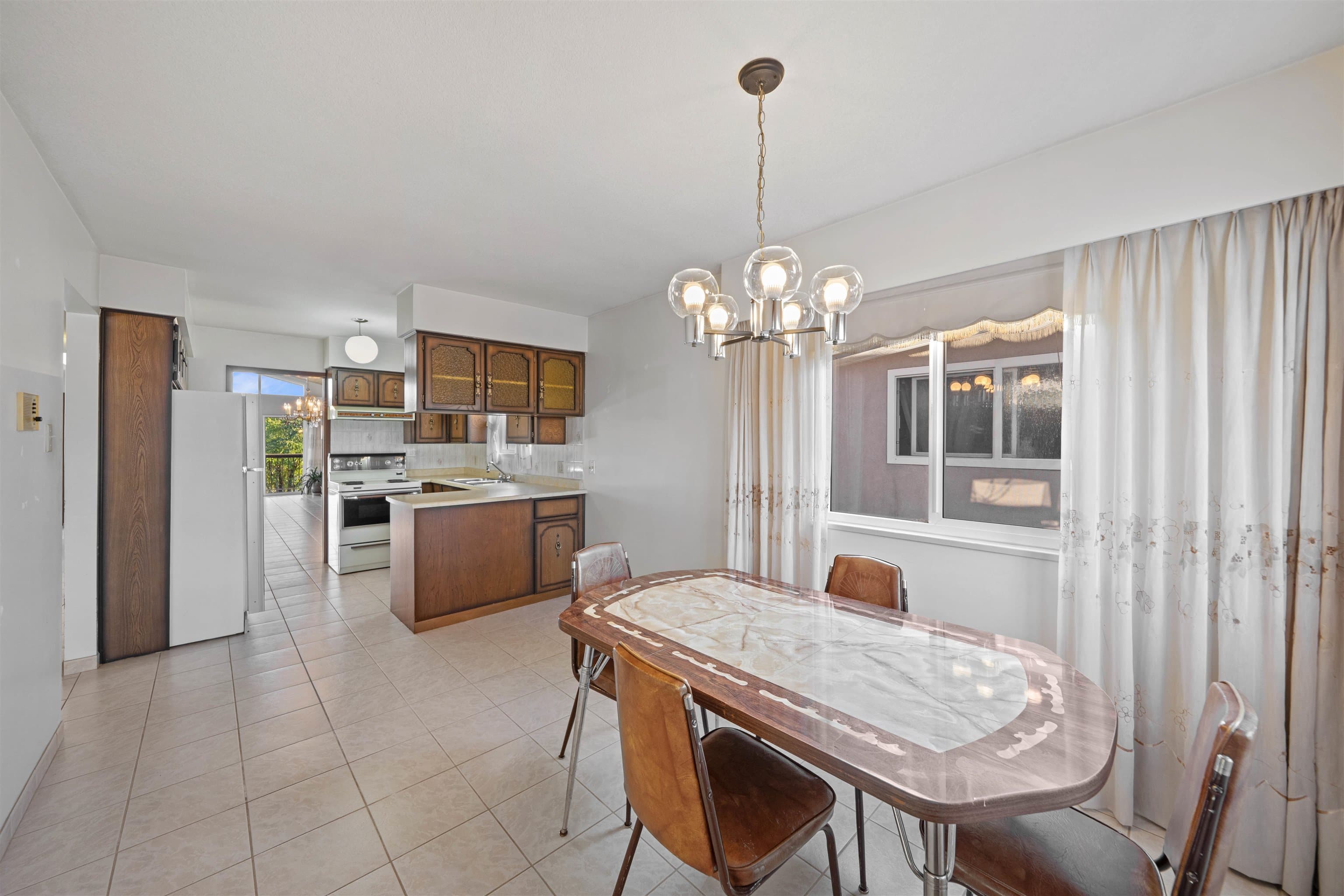 4741 Union Street, Burnaby, V5C 2Y5 — photo 4
