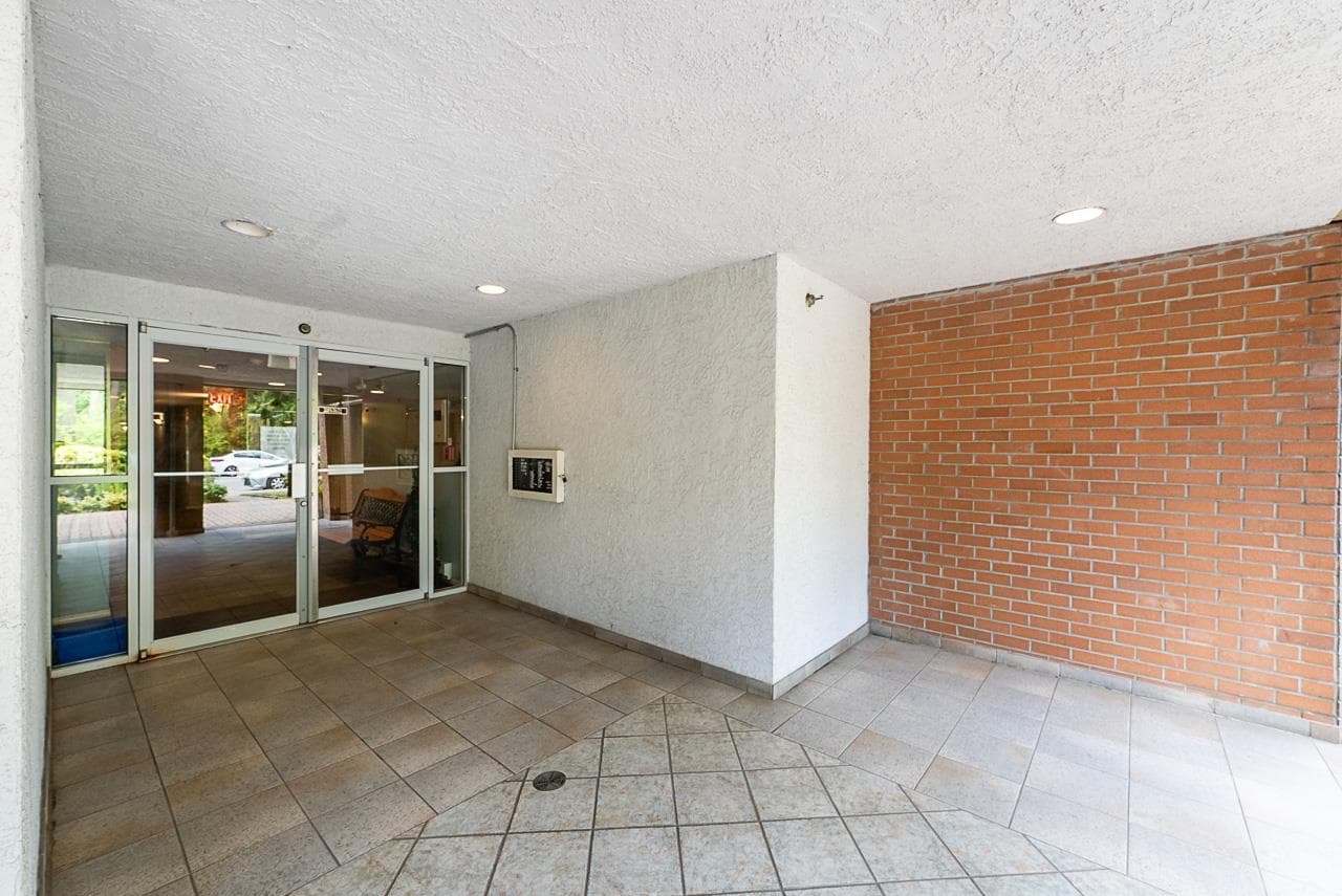 206 - 1154 Westwood Street, Coquitlam, V3B 7J1 — photo 3