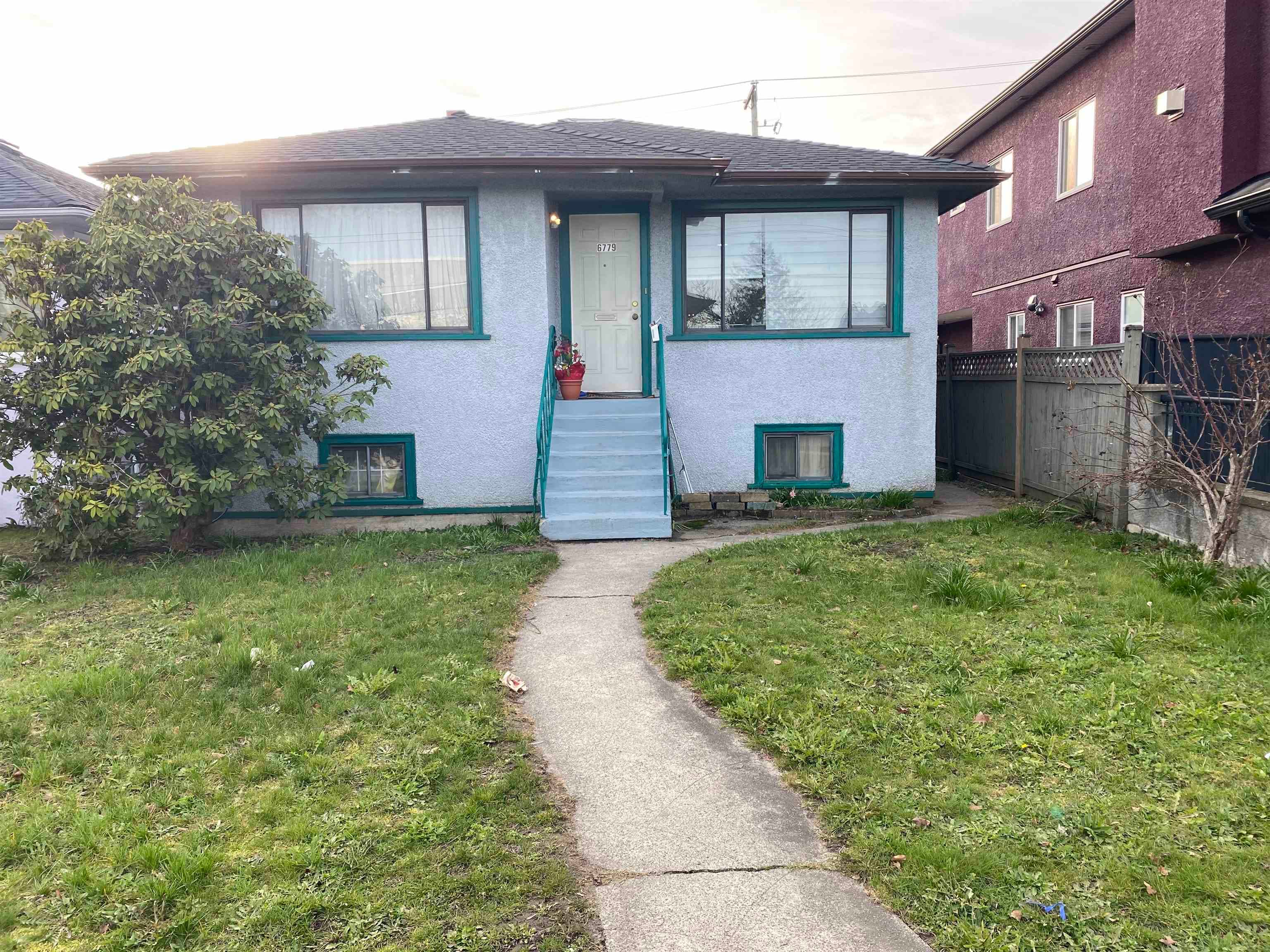 6779 Main Street, Vancouver, V5X 3H4 — photo 1