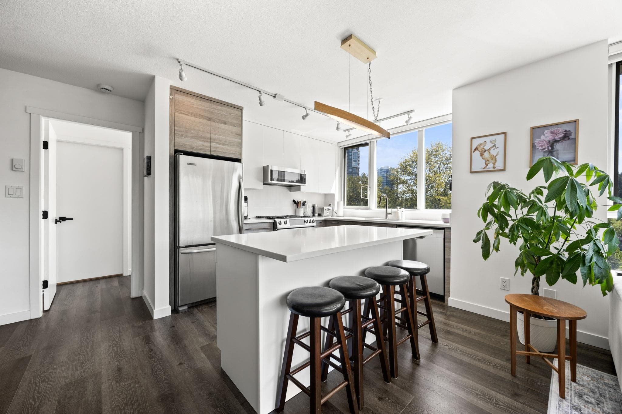 1101 - 651 Nootka Way, Port Moody, V3H 0A1 — photo 4
