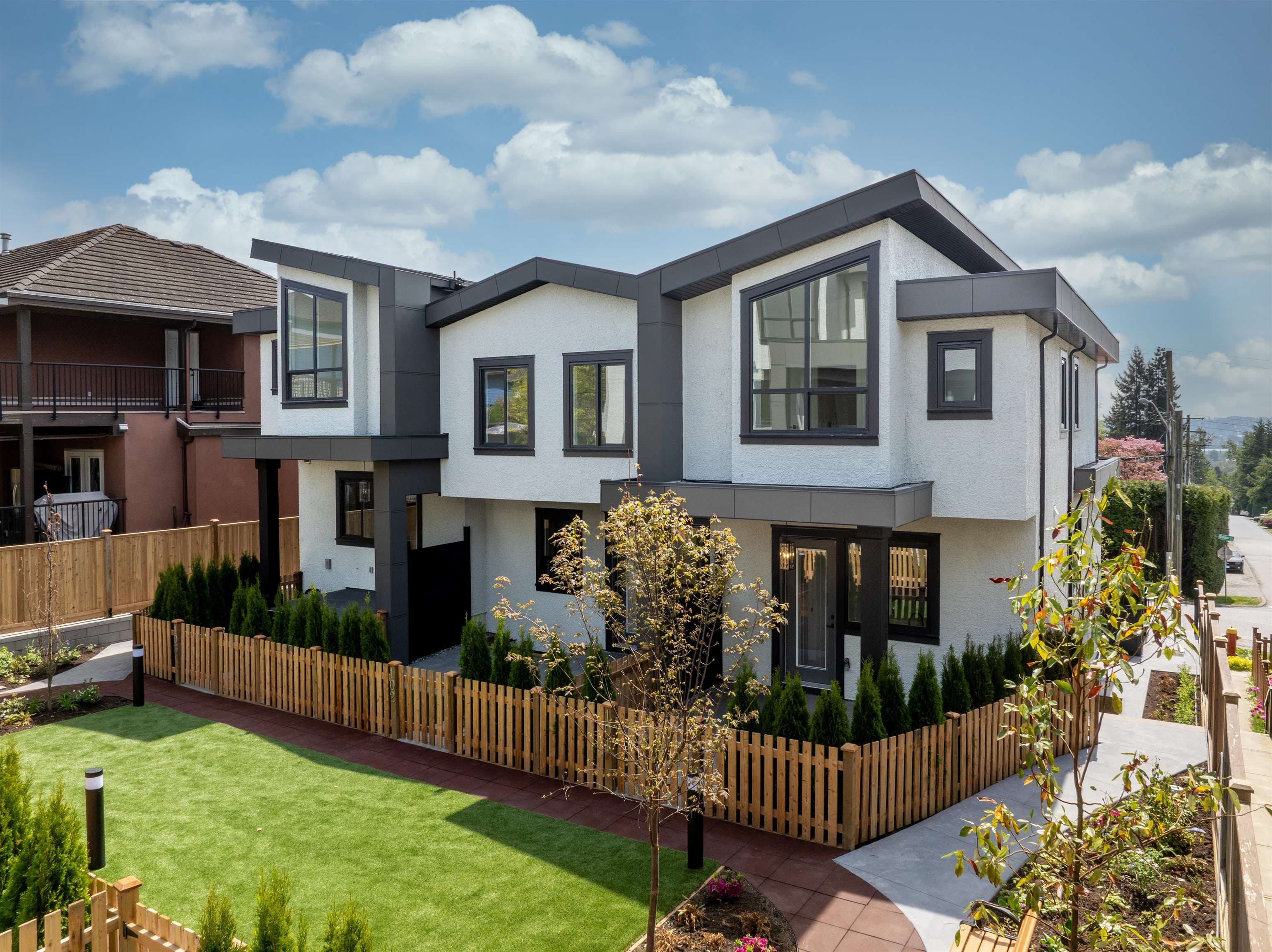 102 - 753 Edgar Avenue, Coquitlam, V3K 2J3 — photo 1