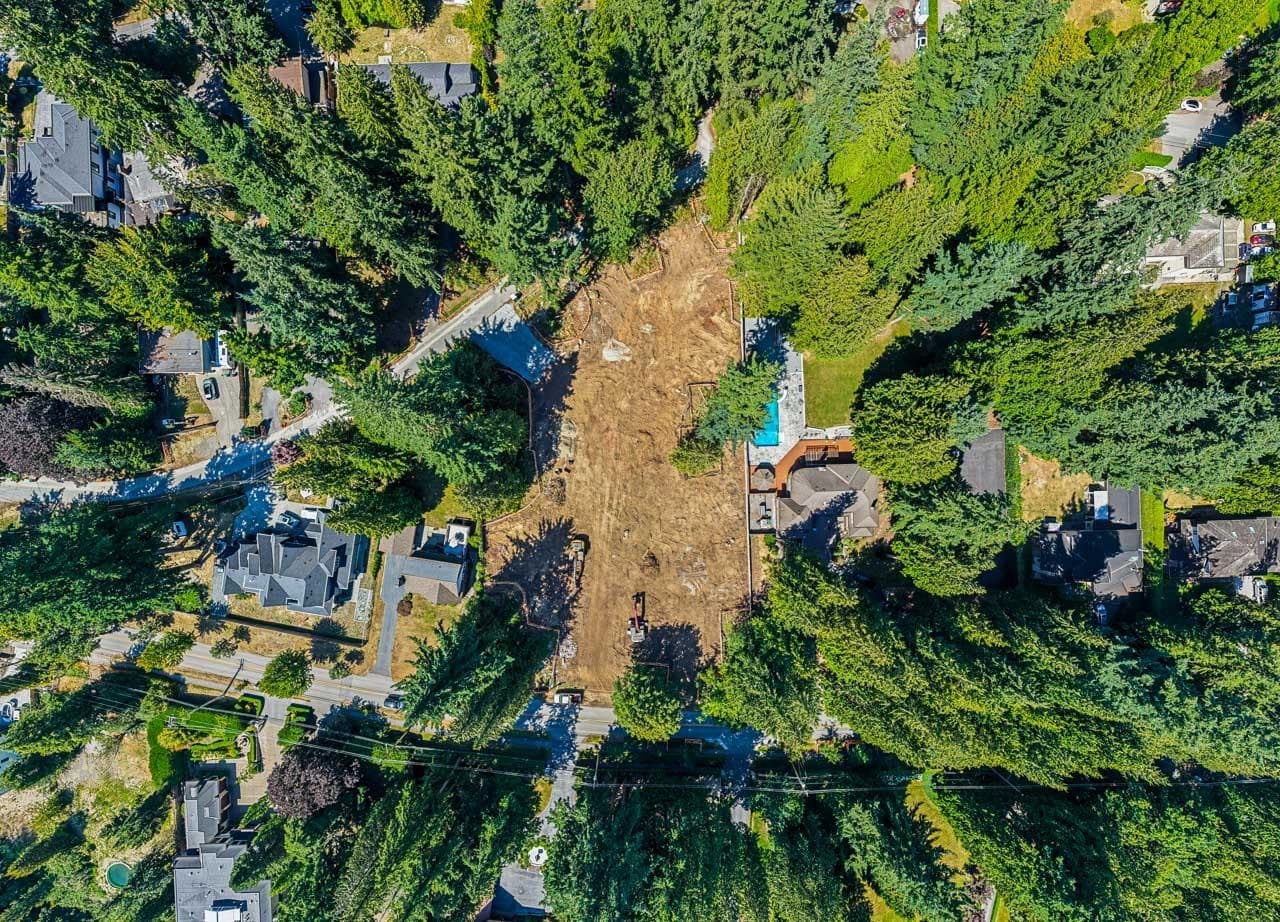 13806 56a Avenue, Surrey, V3X 2X5 — photo 3