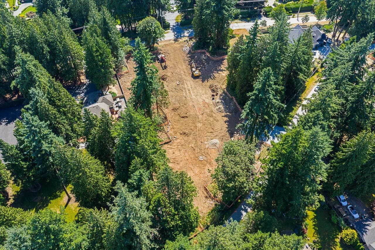 13806 56a Avenue, Surrey, V3X 2X5 — photo 4