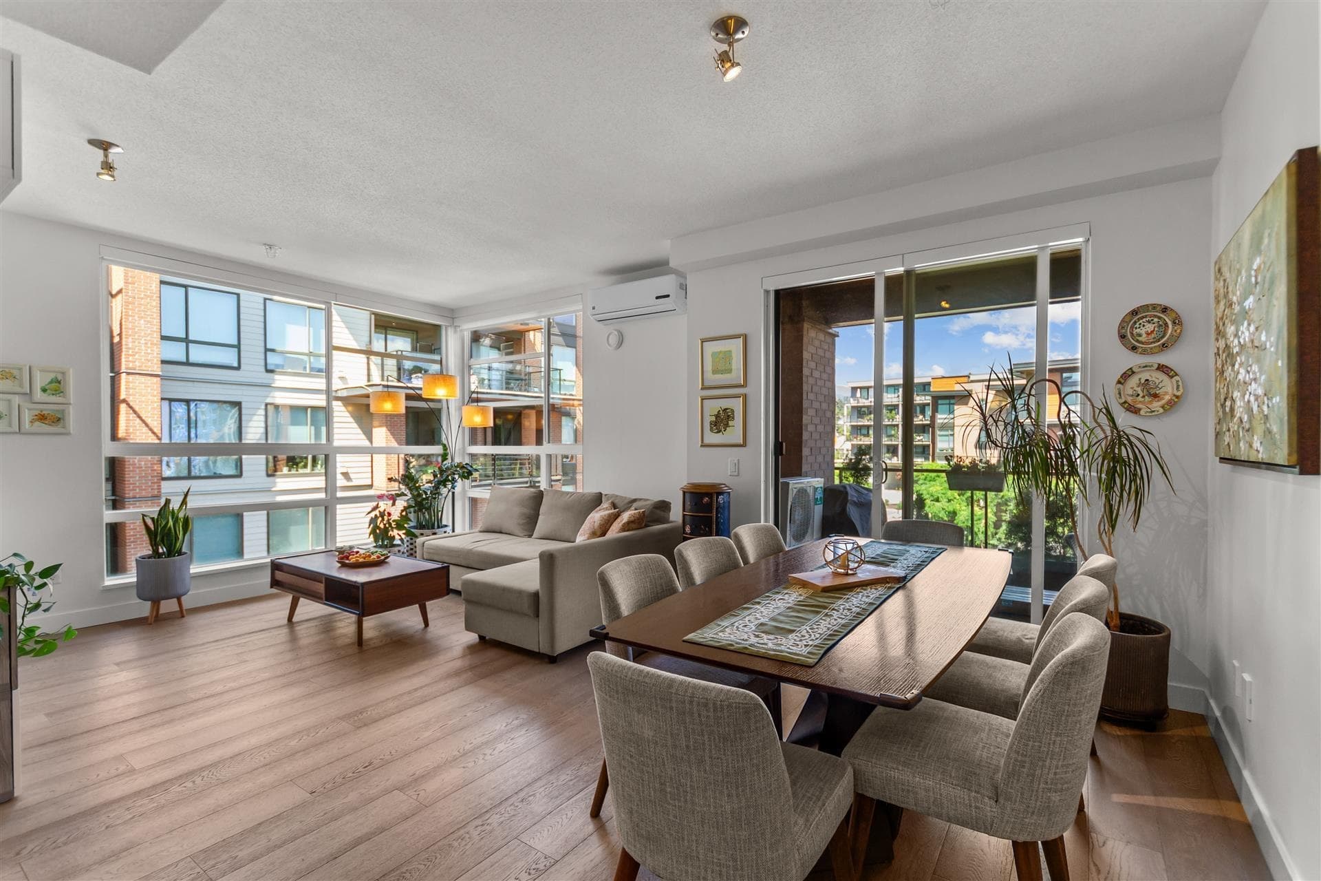 404 - 719 W 3rd Street, North Vancouver, V7M 0E7 — photo 2