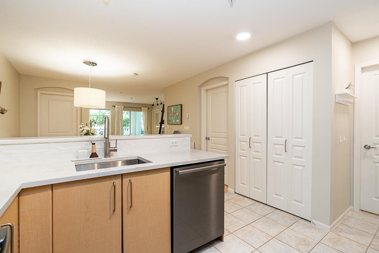 111 - 7330 Salisbury Avenue, Burnaby, V5E 4N8 — photo 5