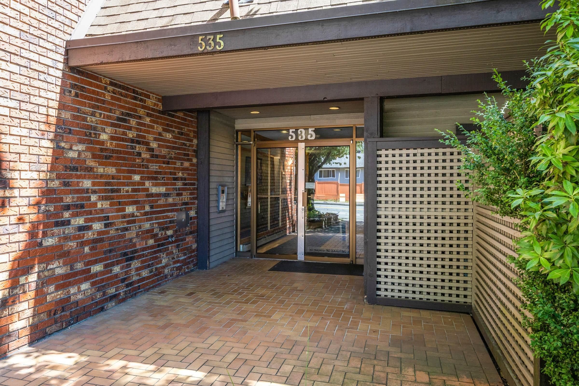 301 - 535 Blue Mountain Street, Coquitlam, V3J 4R2 — photo 2