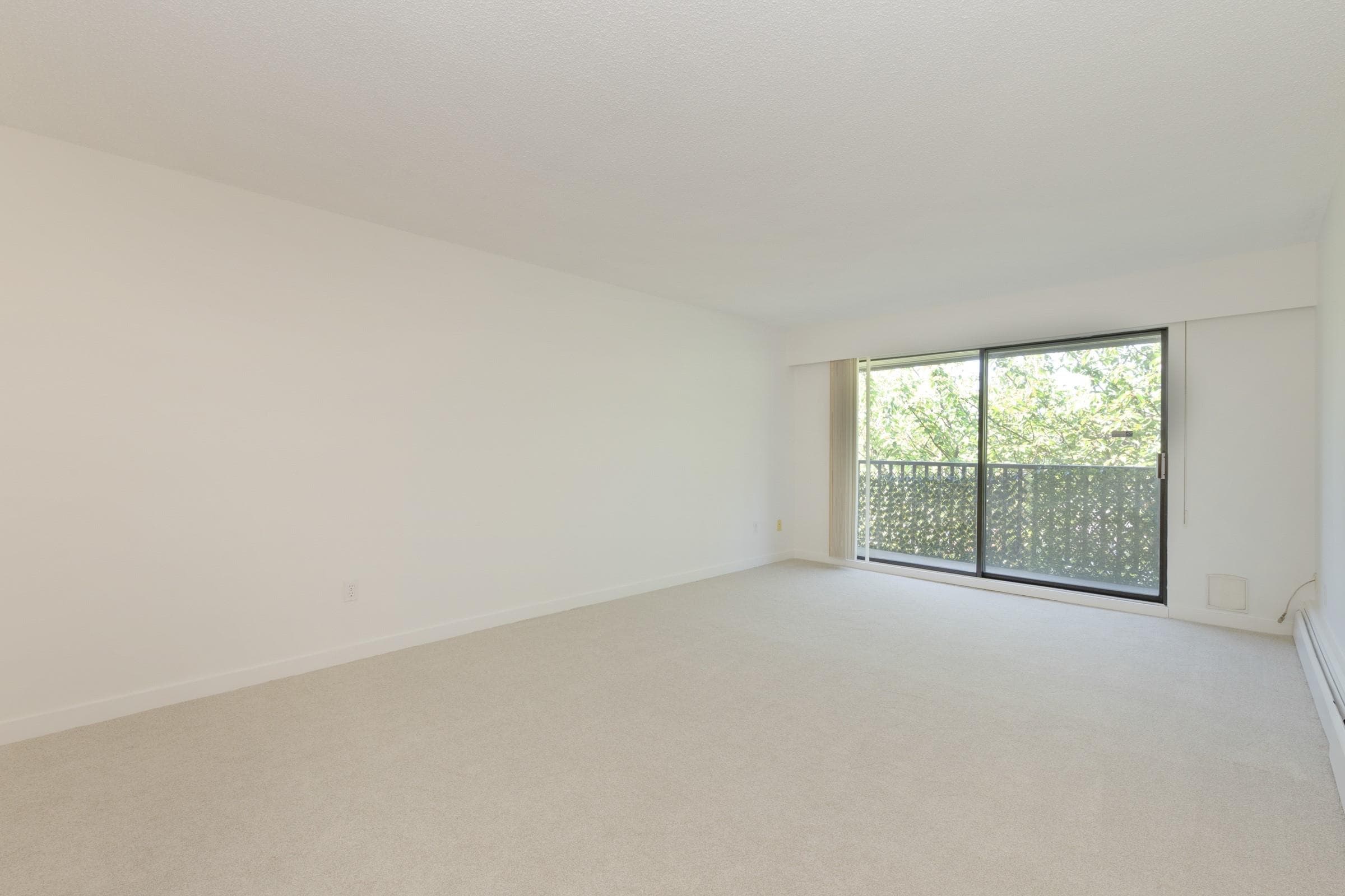 301 - 535 Blue Mountain Street, Coquitlam, V3J 4R2 — photo 3