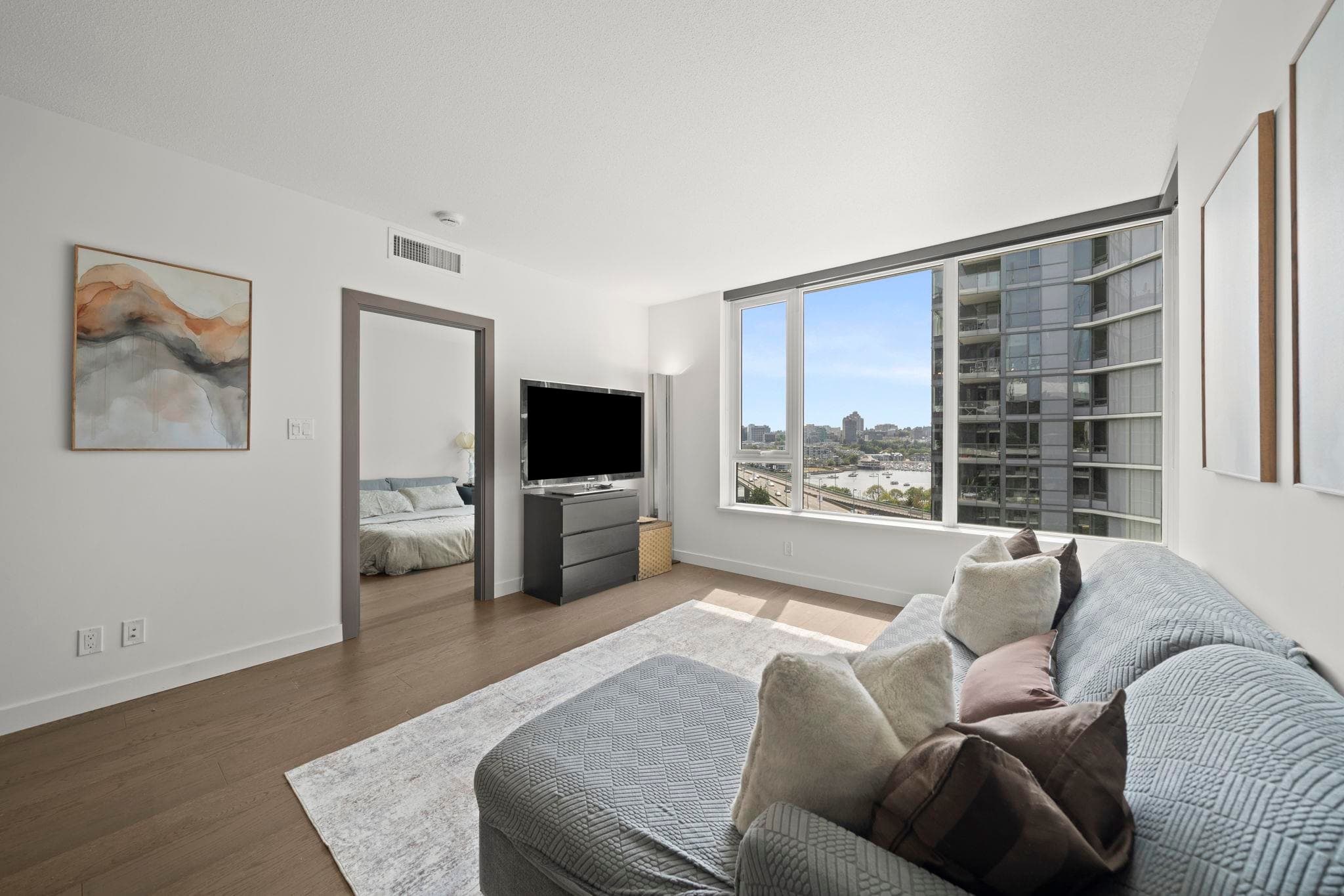 1251 - 38 Smithe Street, Vancouver, V6B 0P3 — photo 4