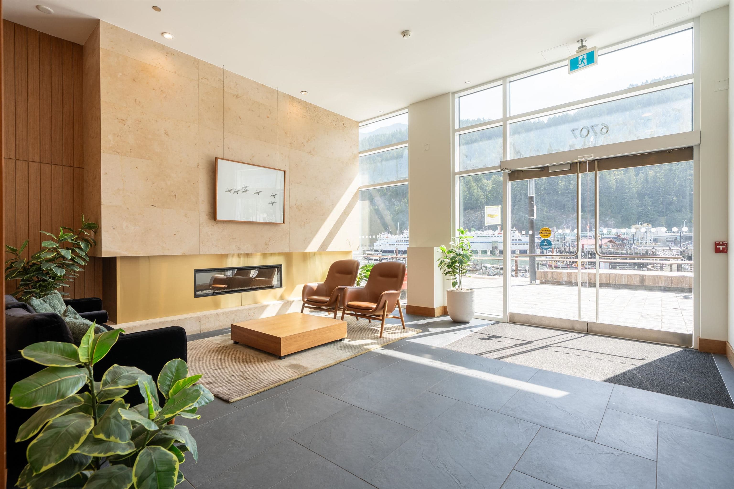 305 - 6707 Nelson Avenue, West Vancouver, V7W 2B2 — photo 3