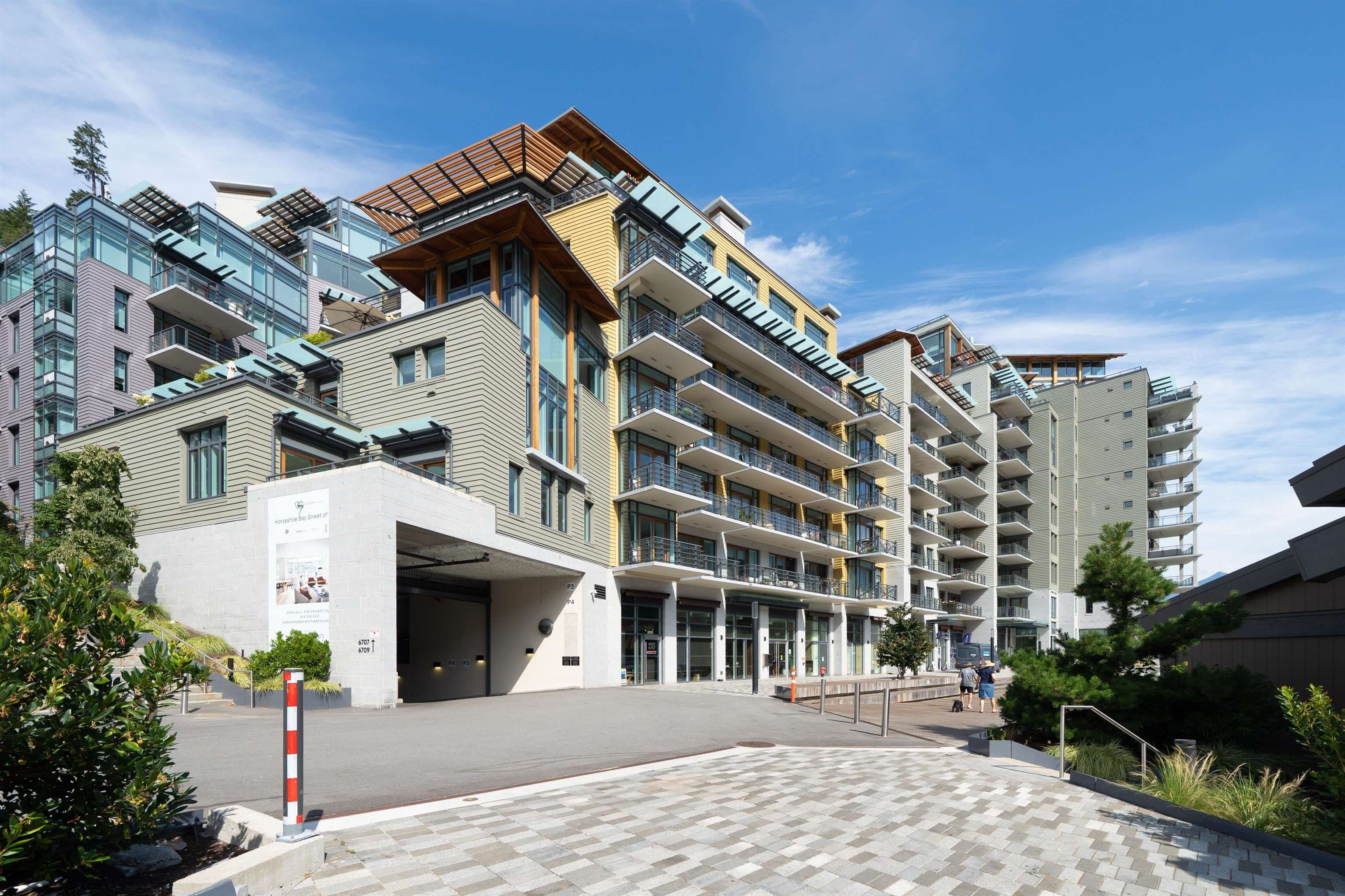 305 - 6707 Nelson Avenue, West Vancouver, V7W 2B2 — photo 1
