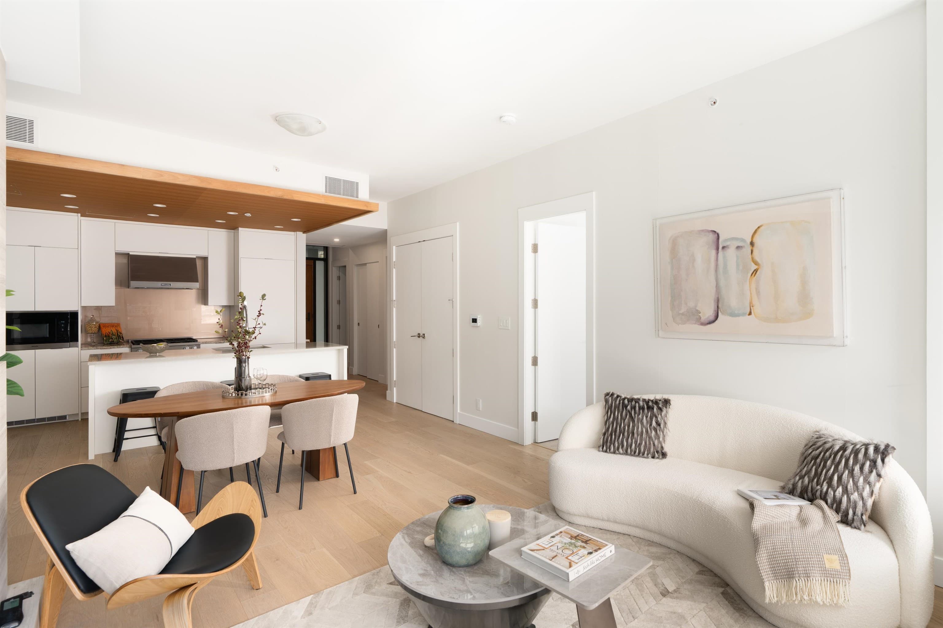 305 - 6707 Nelson Avenue, West Vancouver, V7W 2B2 — photo 4